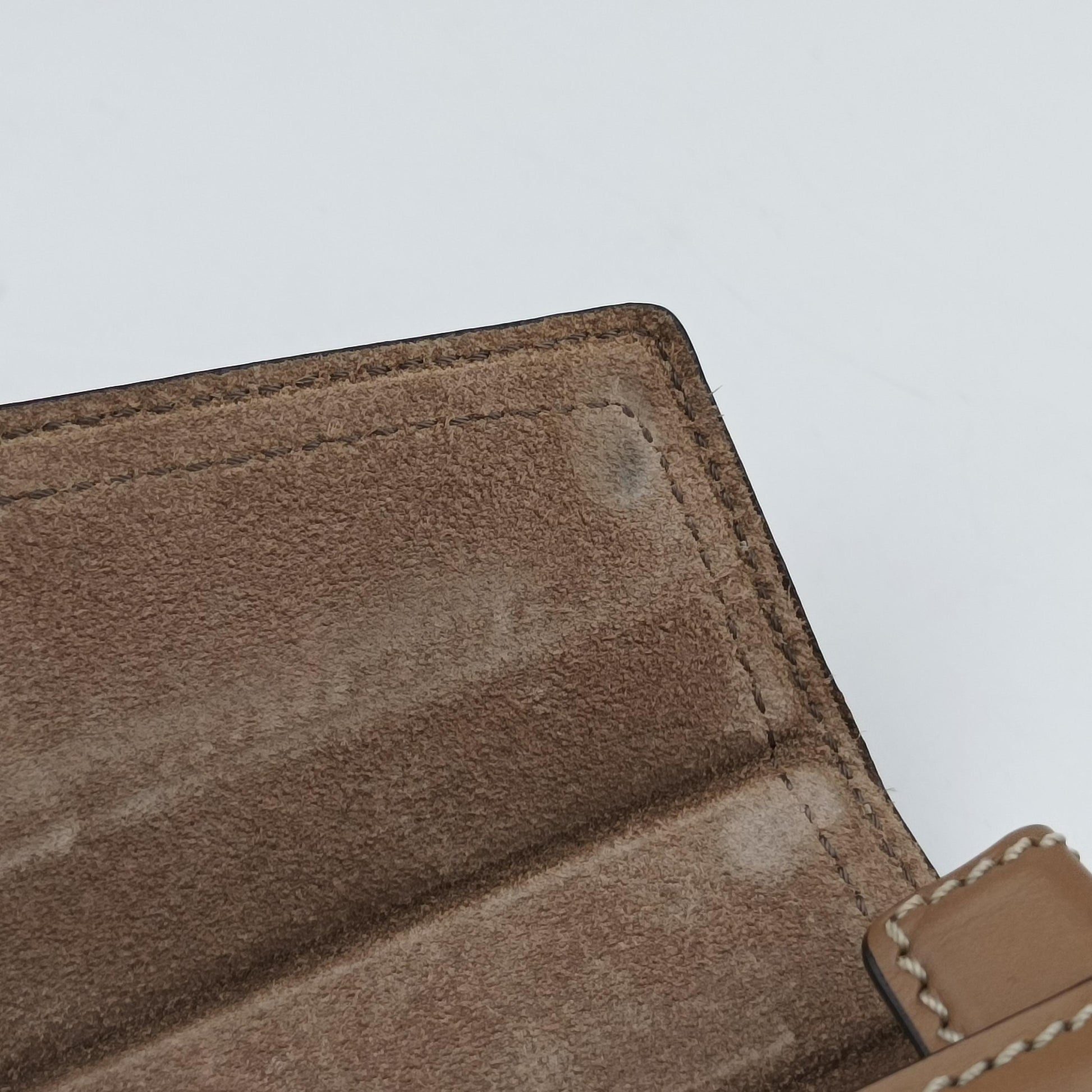 Zucca Soft Trunk Phone Pouch Brown Canvas 7AS139 7AS139-AFBV-229-0501ズッカ ソフトトランク スマホポーチ ブラウン キャンバス 7AS139 7AS139-AFBV-229-0501