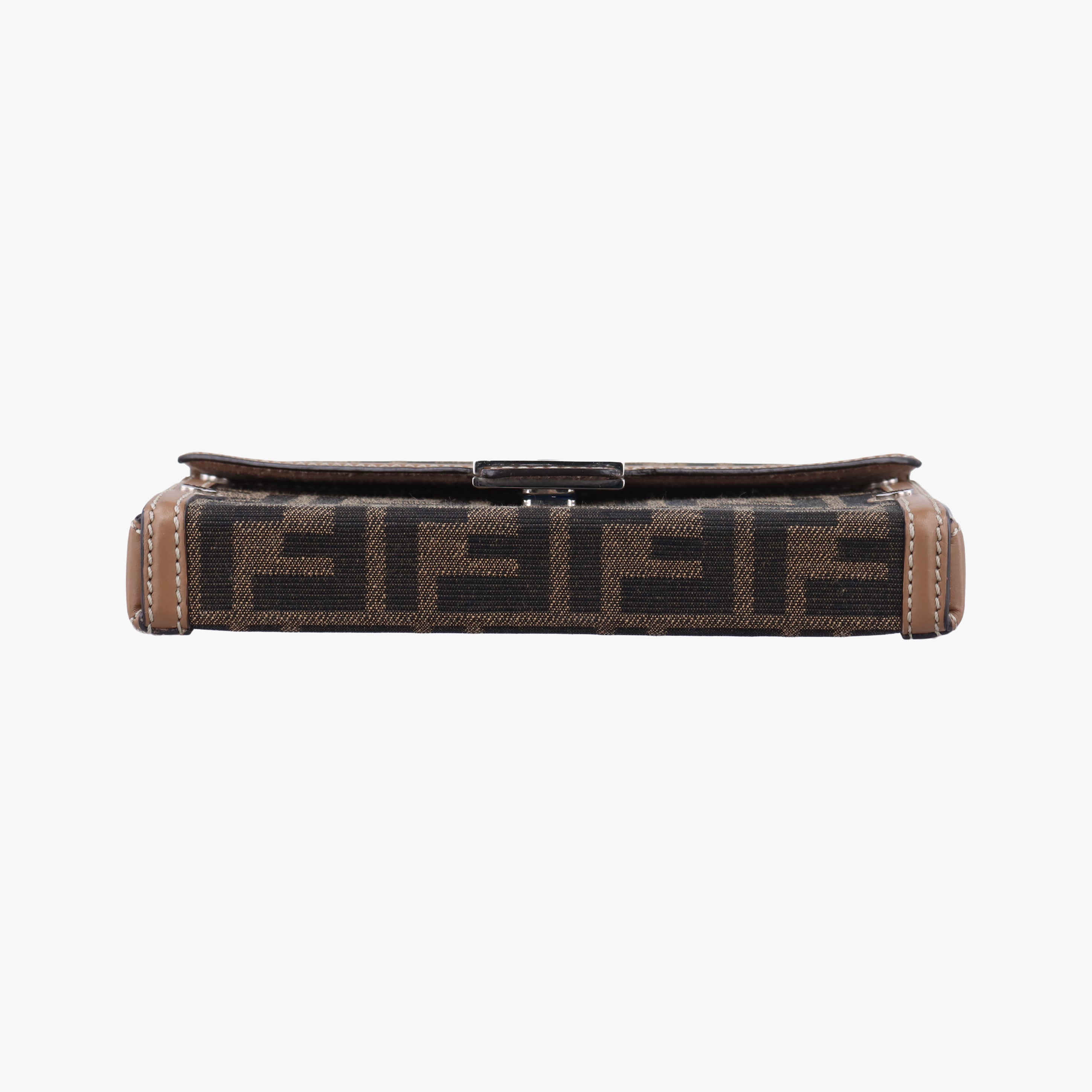 Zucca Soft Trunk Phone Pouch Brown Canvas 7AS139 7AS139-AFBV-229-0501ズッカ ソフトトランク スマホポーチ ブラウン キャンバス 7AS139 7AS139-AFBV-229-0501