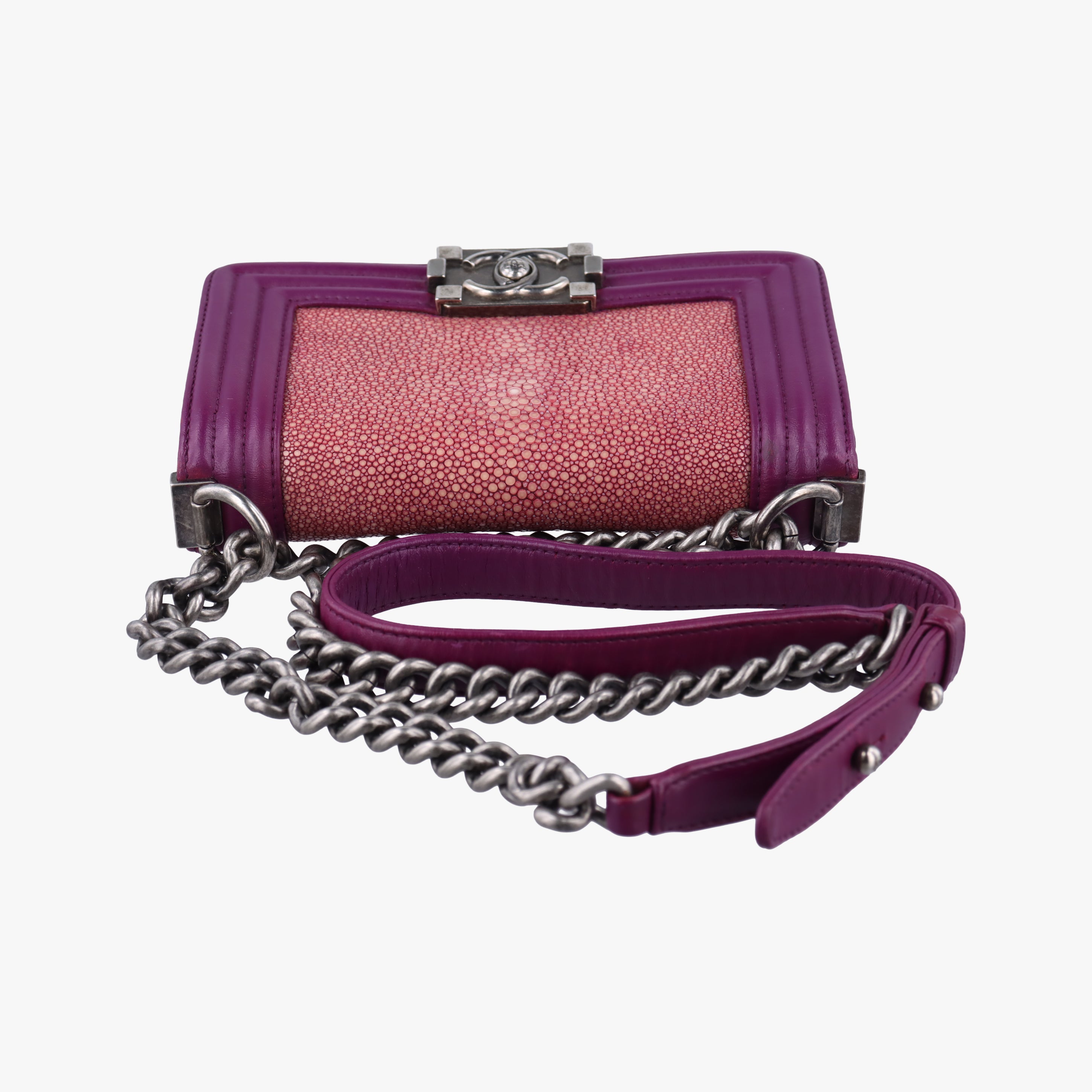 BOY CHANEL Rose×Red Galuchat Stingray ×lambskin A67137 16681273ボーイシャネル ローズ レッド×レッド ガルーシャ スティングレイ×ラムスキン A67137 16681273