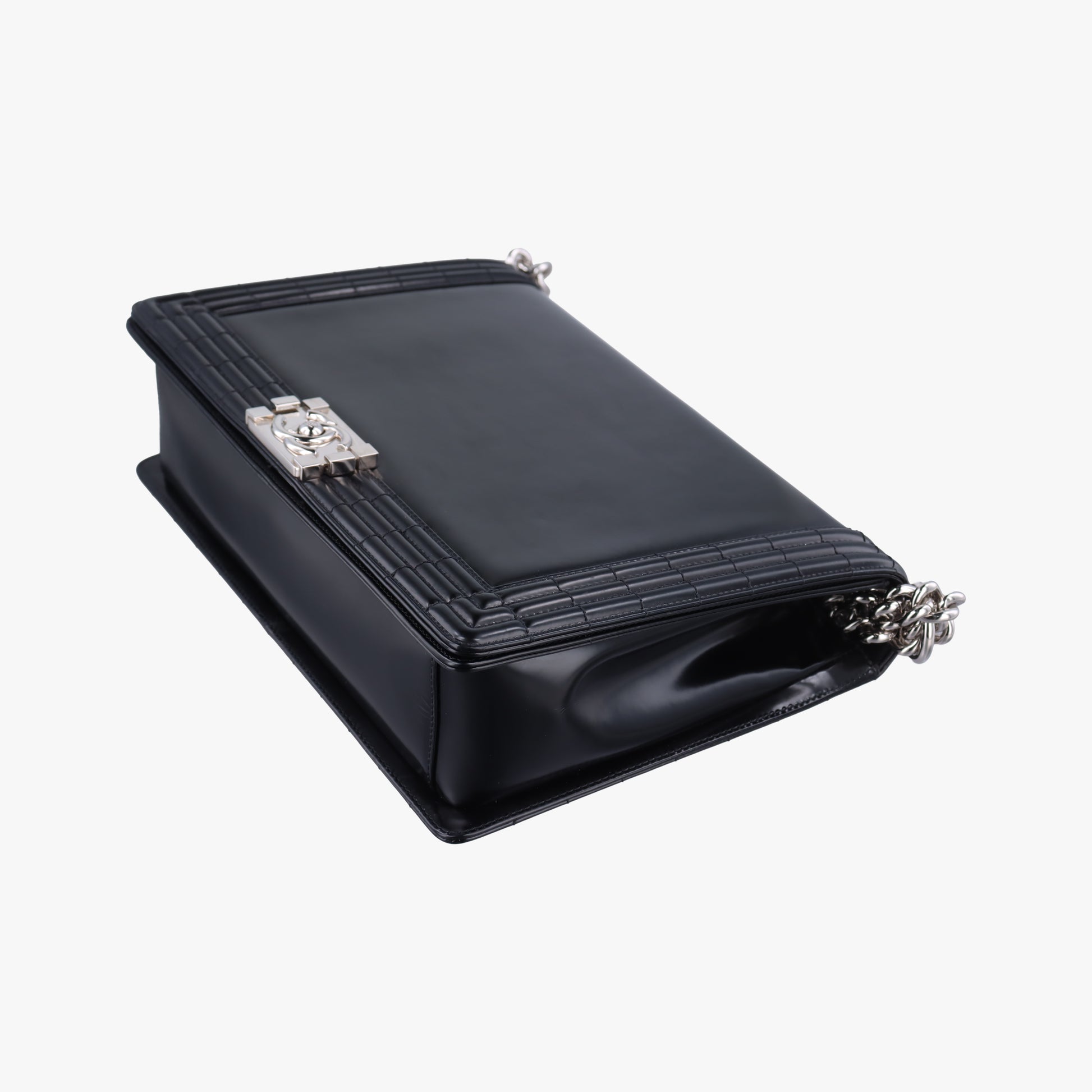 BOY CHANEL Black Enamel A67021 17001419ボーイシャネル ブラック エナメル A67021 17001419