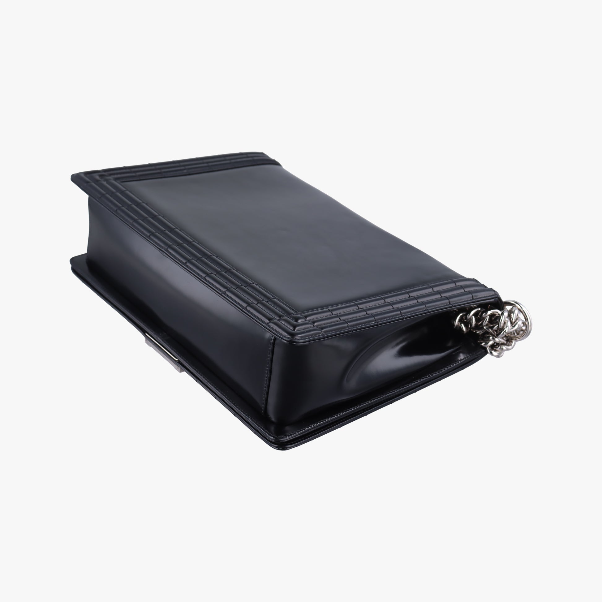 BOY CHANEL Black Enamel A67021 17001419ボーイシャネル ブラック エナメル A67021 17001419