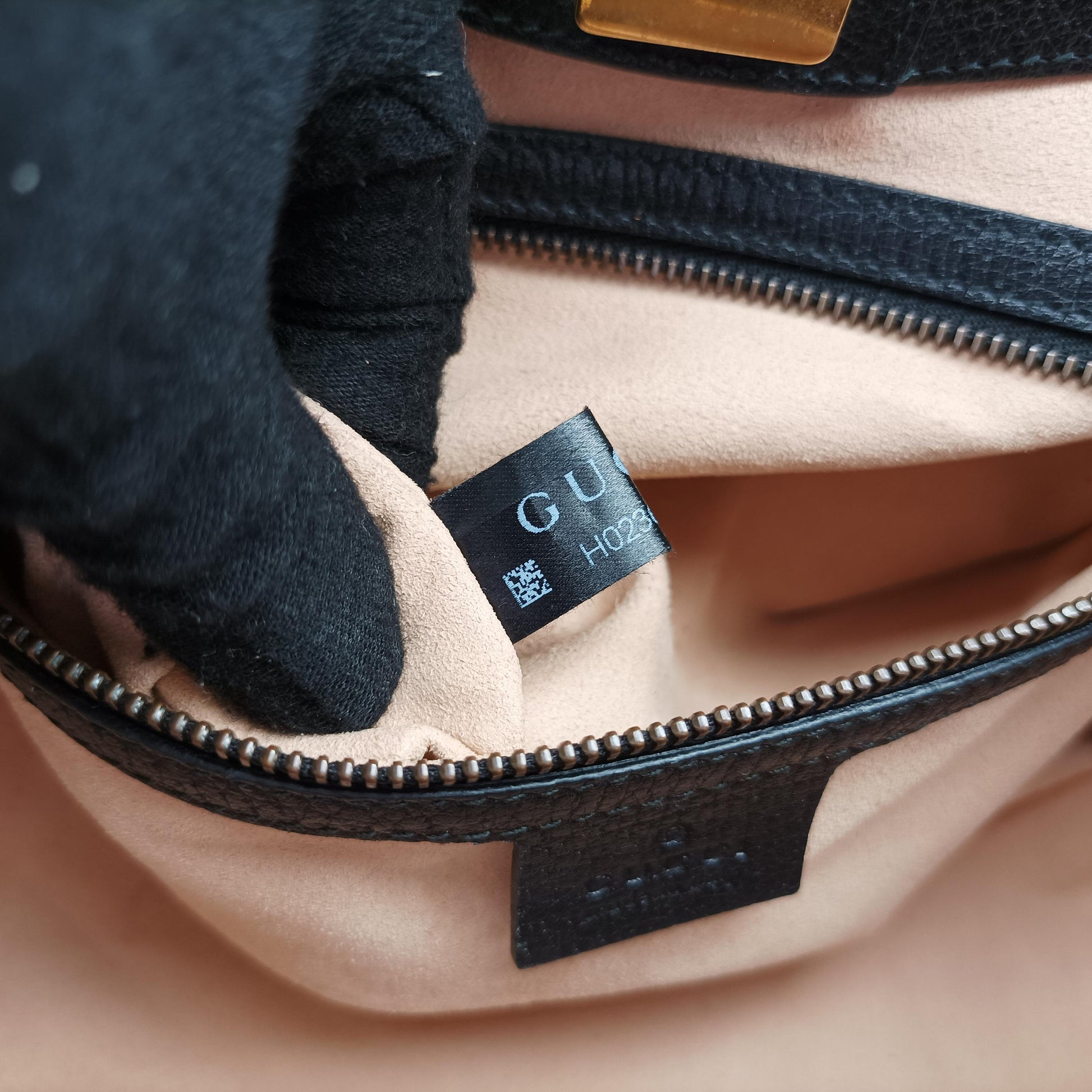 Crystal Butterfly Linea Totem Black x Green x Red Leather 505342 H023684731クリスタルバタフライリネアトーテム ブラック×グリーン×レッド レザー 505342 H023684731