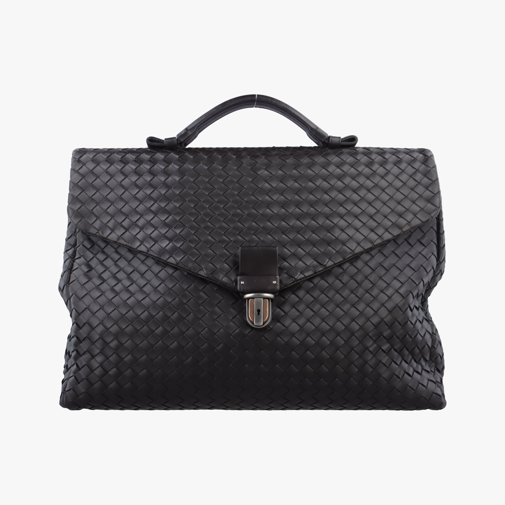 Intrecciato Black lambskin B01350810Lイントレチャート ブラック ラムスキン B01350810L