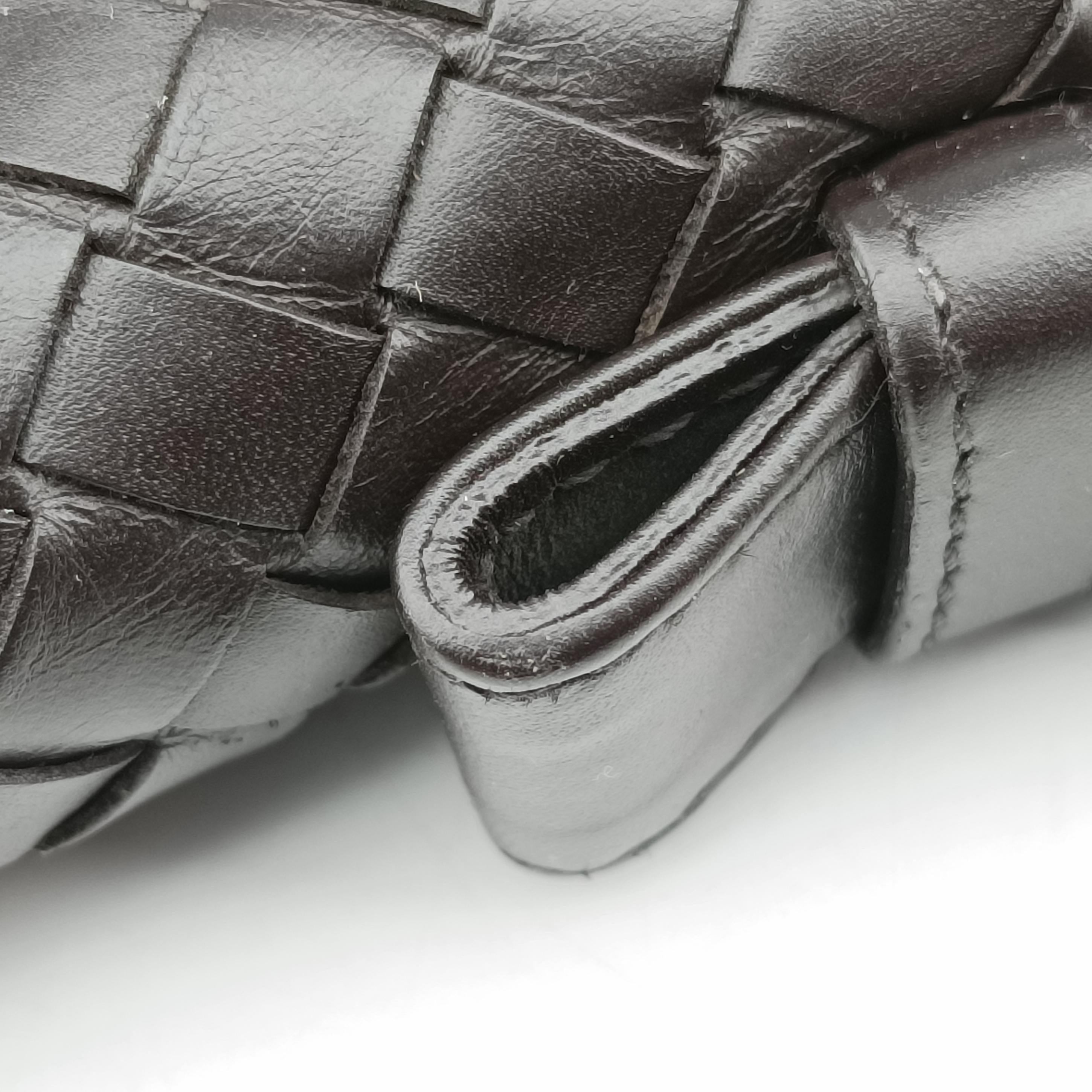 Intrecciato Black lambskin B01350810Lイントレチャート ブラック ラムスキン B01350810L