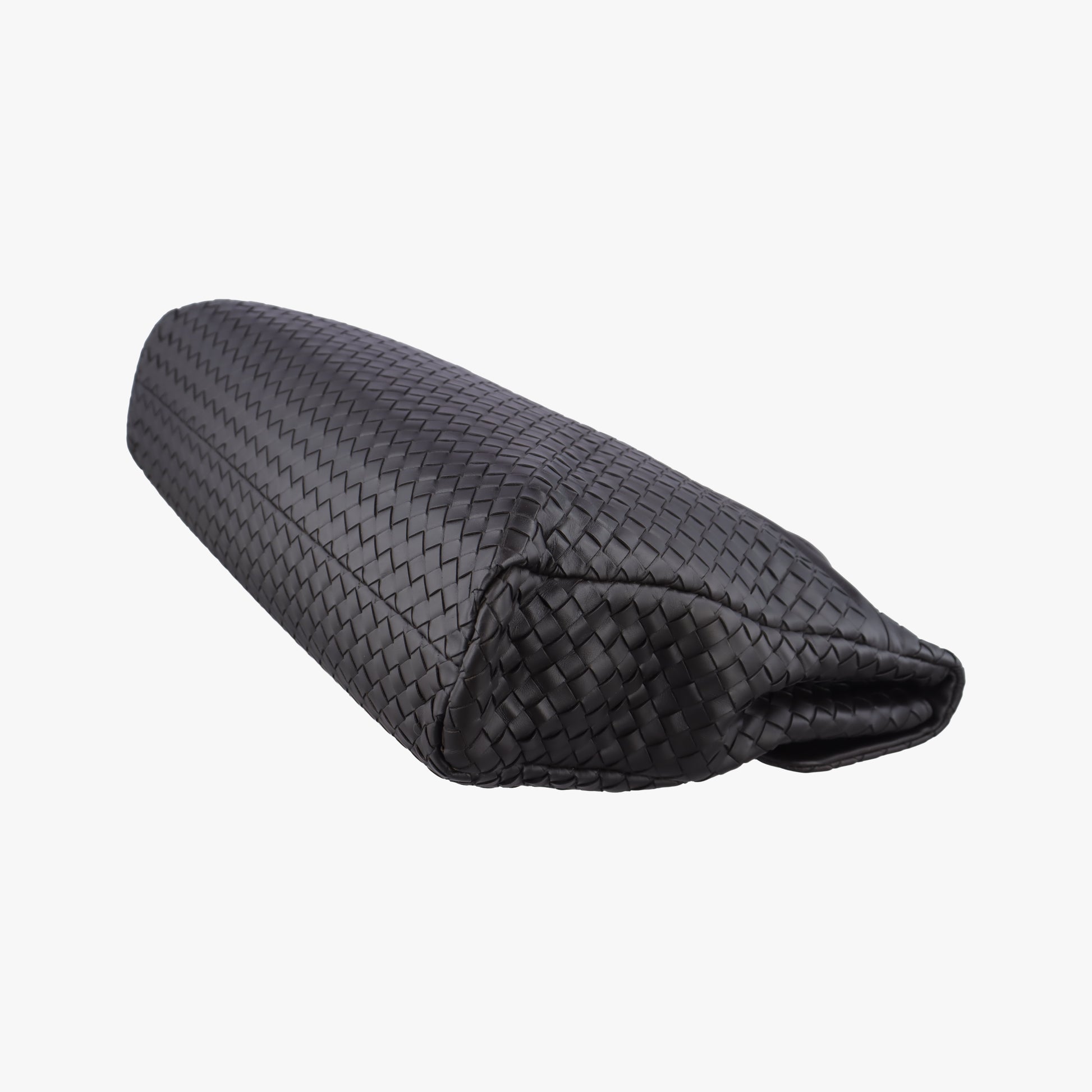 Intrecciato Black lambskin B01350810Lイントレチャート ブラック ラムスキン B01350810L