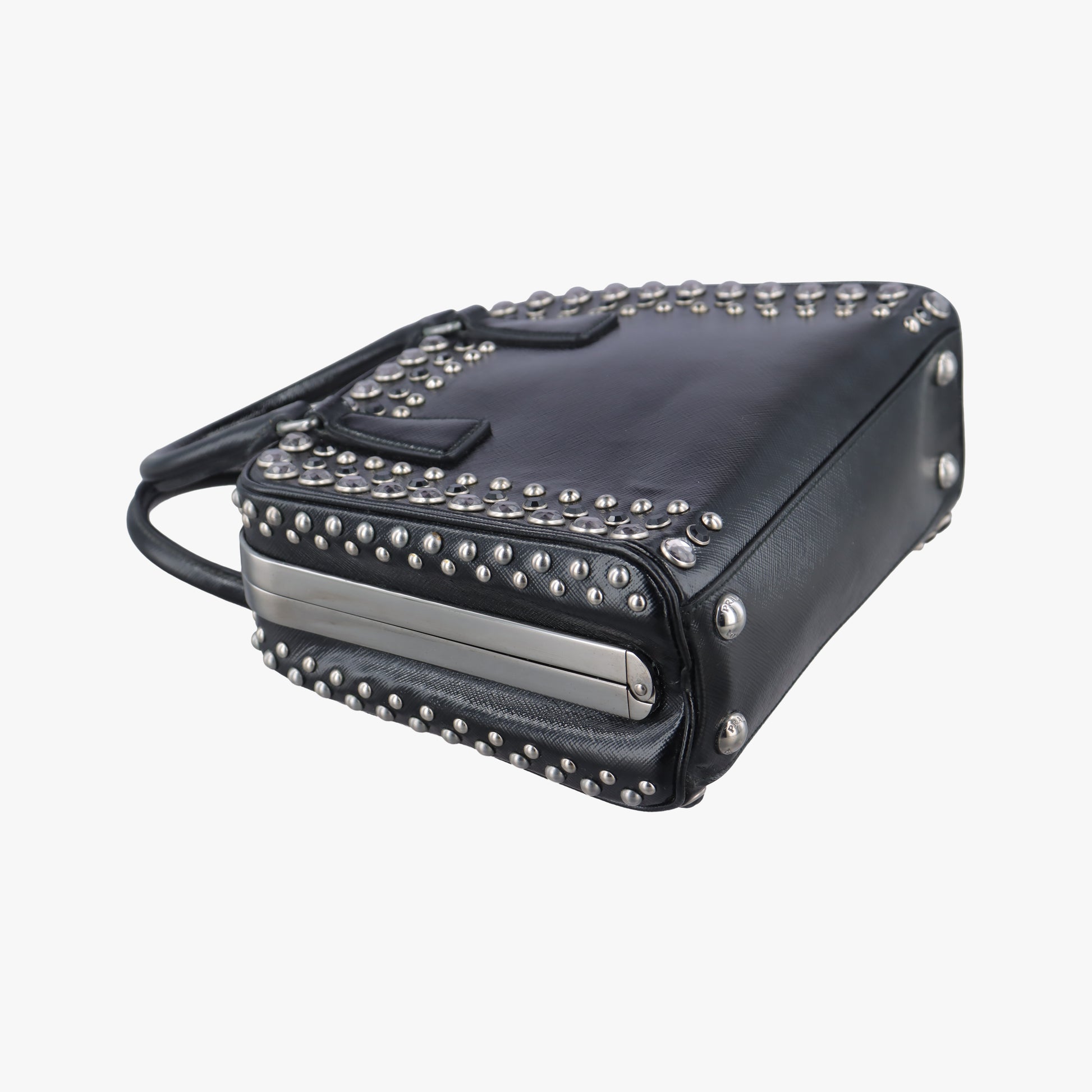 Studs Pyramid Frame Satchel Black Patent 180 8スタッズピラミッドフレームサッチェル ブラック パテント 180 8