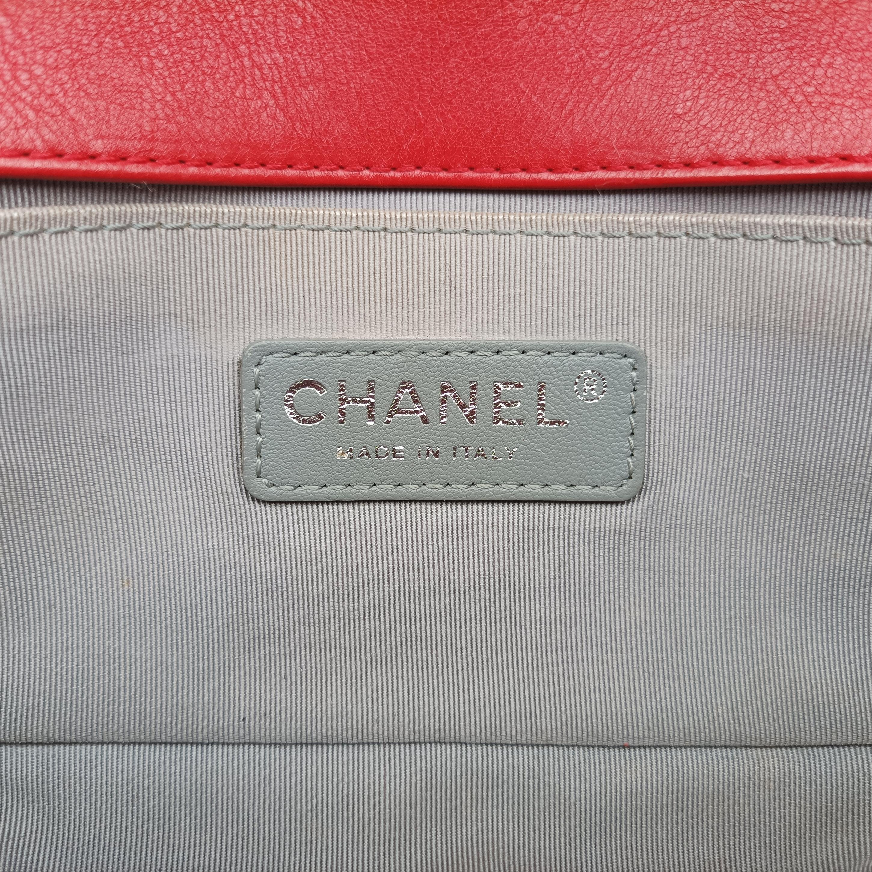 BOY CHANEL Red Leather A92104 18681204ボーイシャネル レッド レザー A92104 18681204