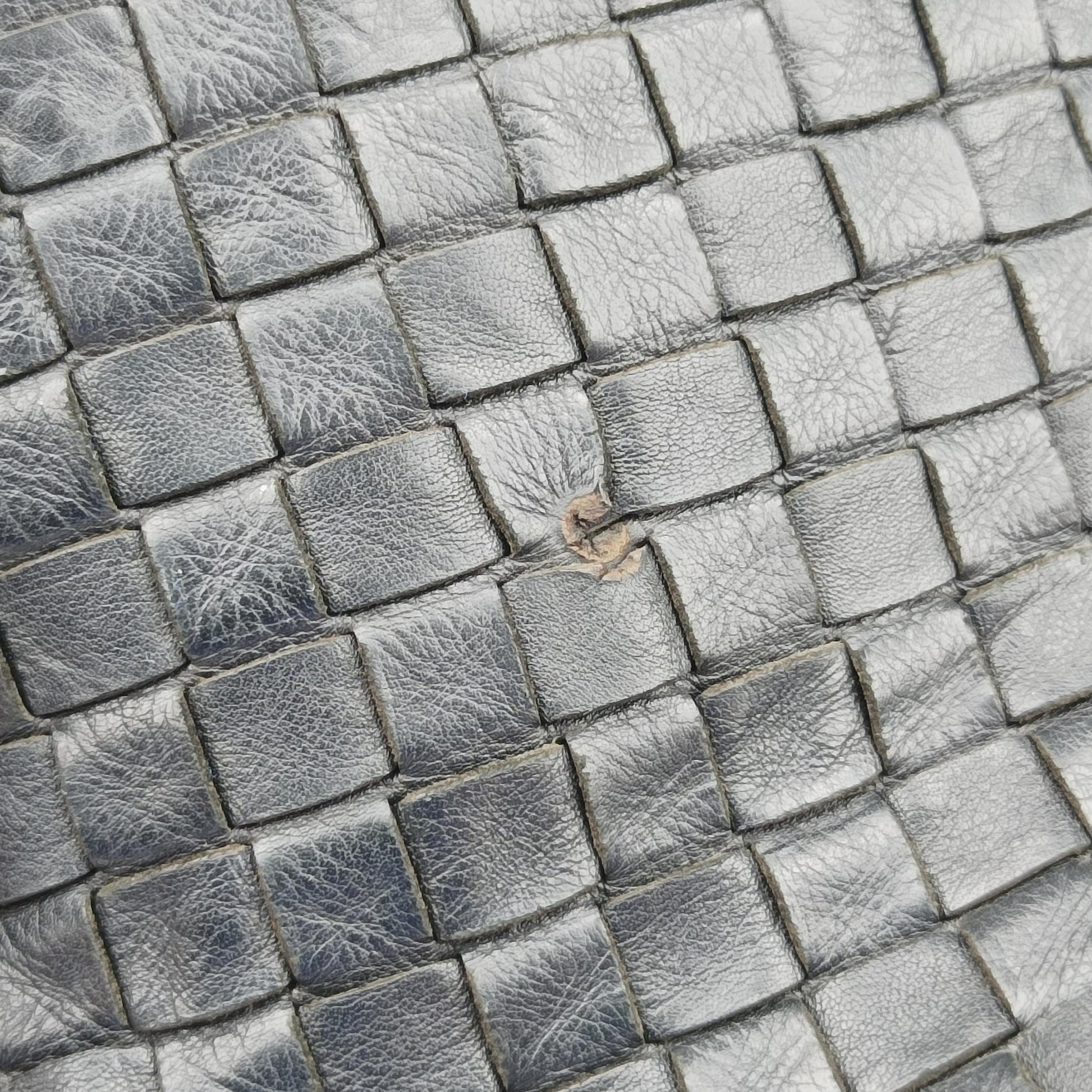 Intrecciato Black lambskin B02437012Eイントレチャート ブラック ラムスキン B02437012E