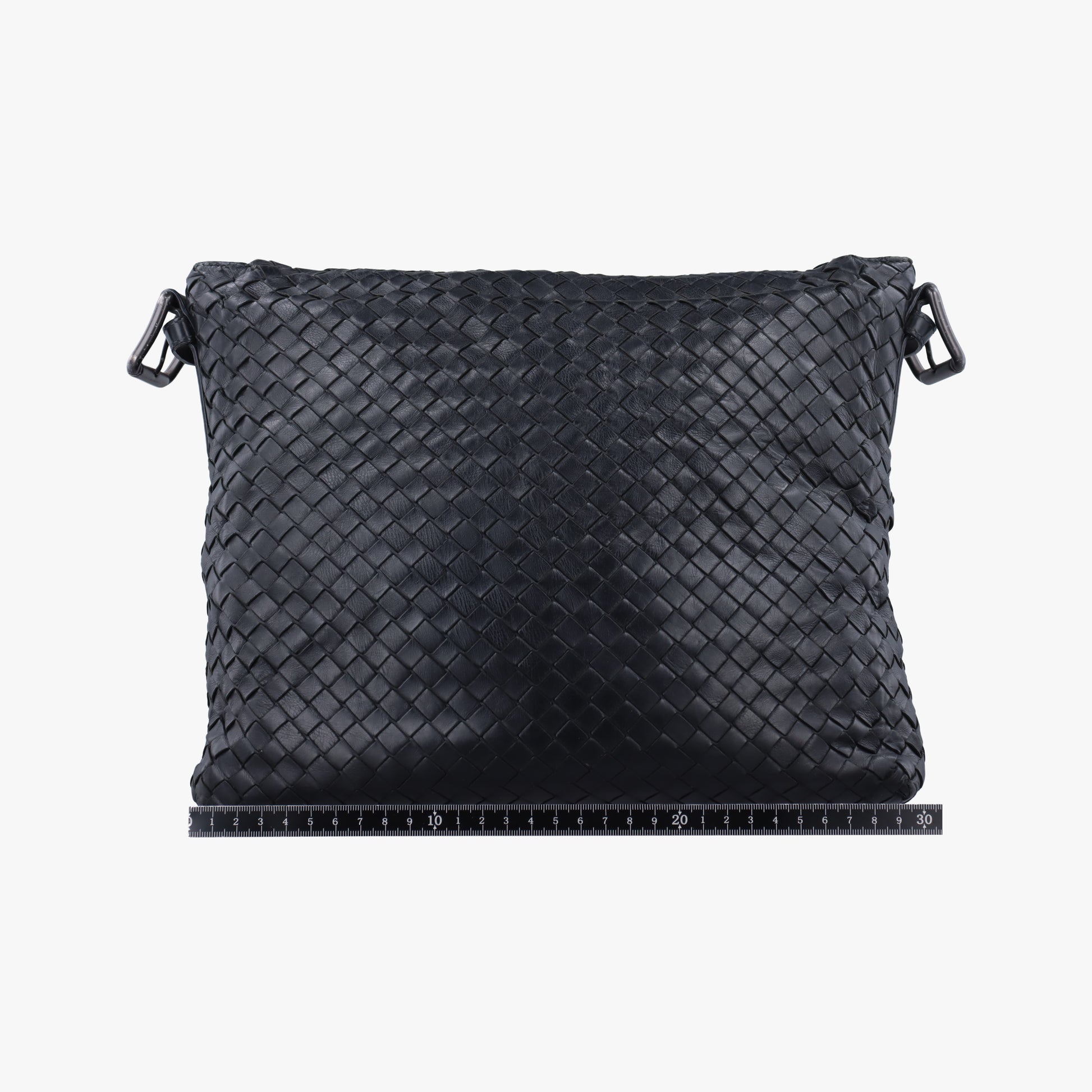 Intrecciato Black lambskin B02437012Eイントレチャート ブラック ラムスキン B02437012E