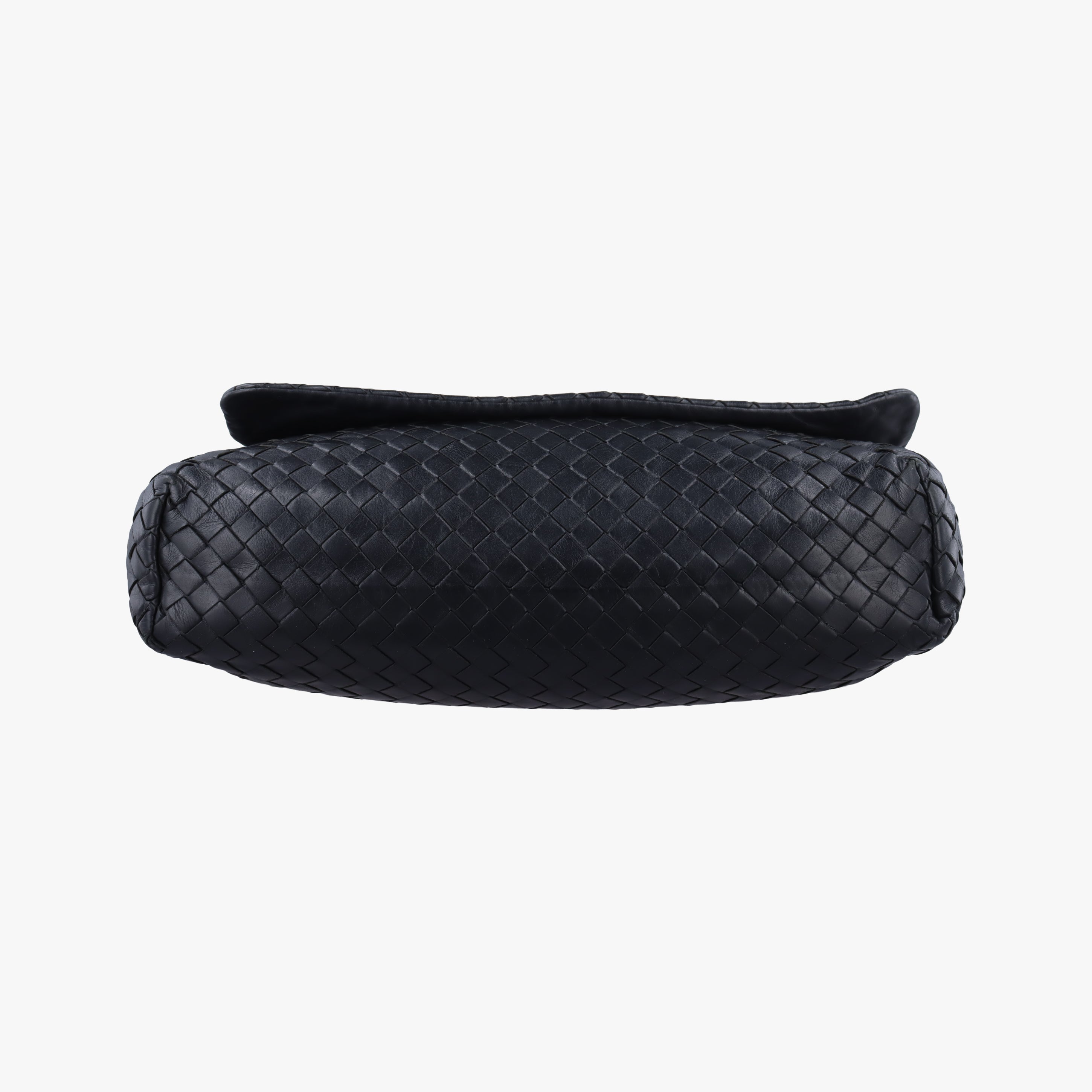 Intrecciato Black lambskin B02437012Eイントレチャート ブラック ラムスキン B02437012E