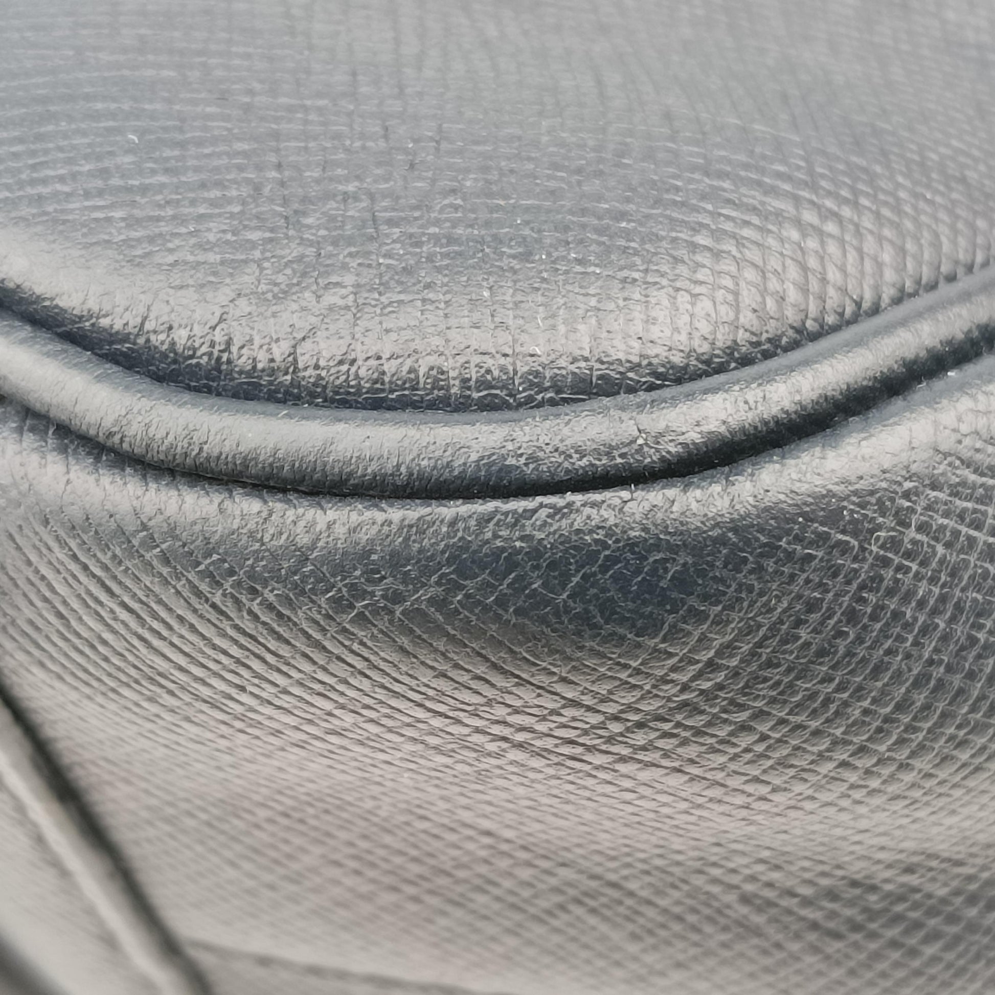 briefcase business Navy SAFFIANO Leather 2VE363 208 7/Rブリーフケース ビジネス ネイビー サフィアーノレザー 2VE363 208 7/R