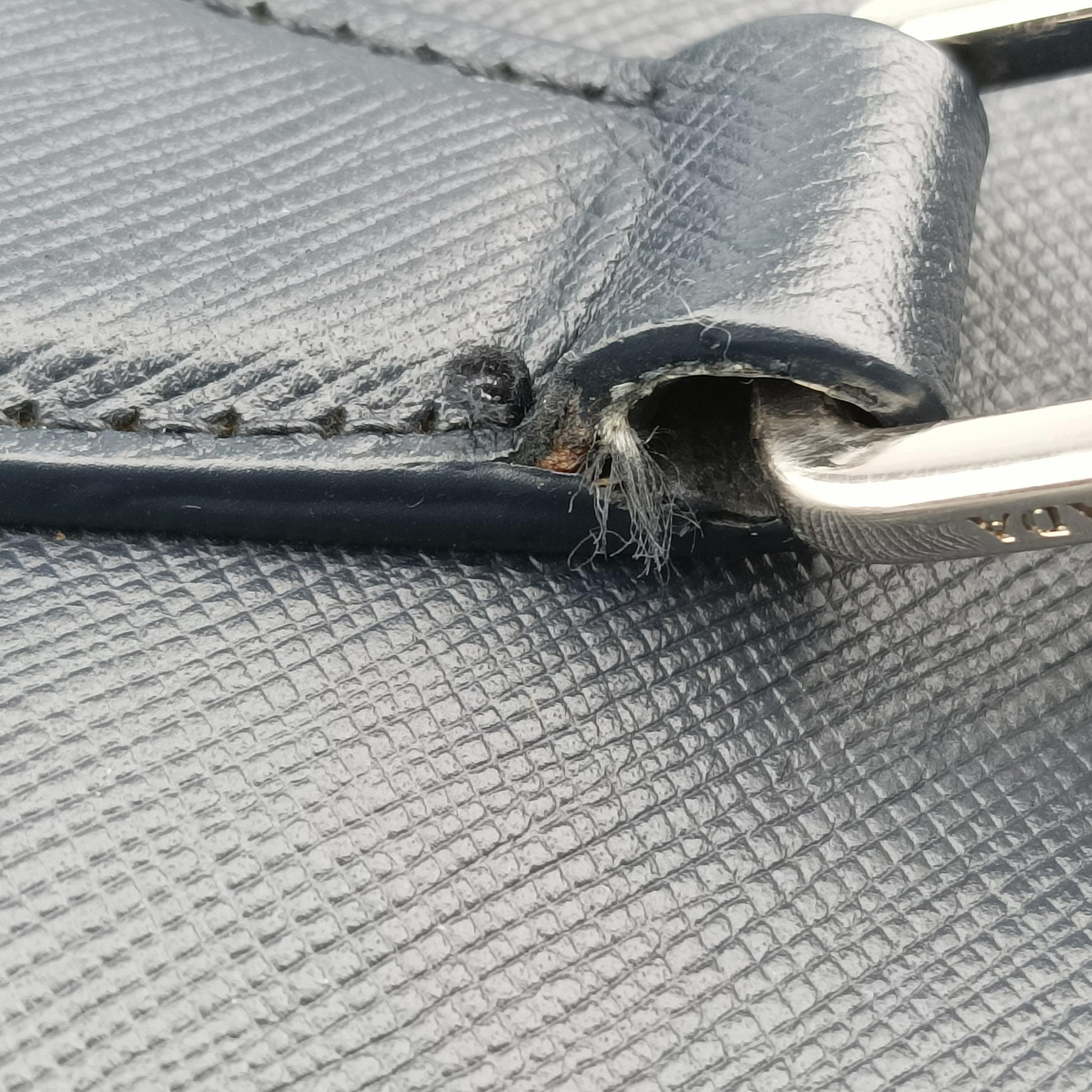 briefcase business Navy SAFFIANO Leather 2VE363 208 7/Rブリーフケース ビジネス ネイビー サフィアーノレザー 2VE363 208 7/R