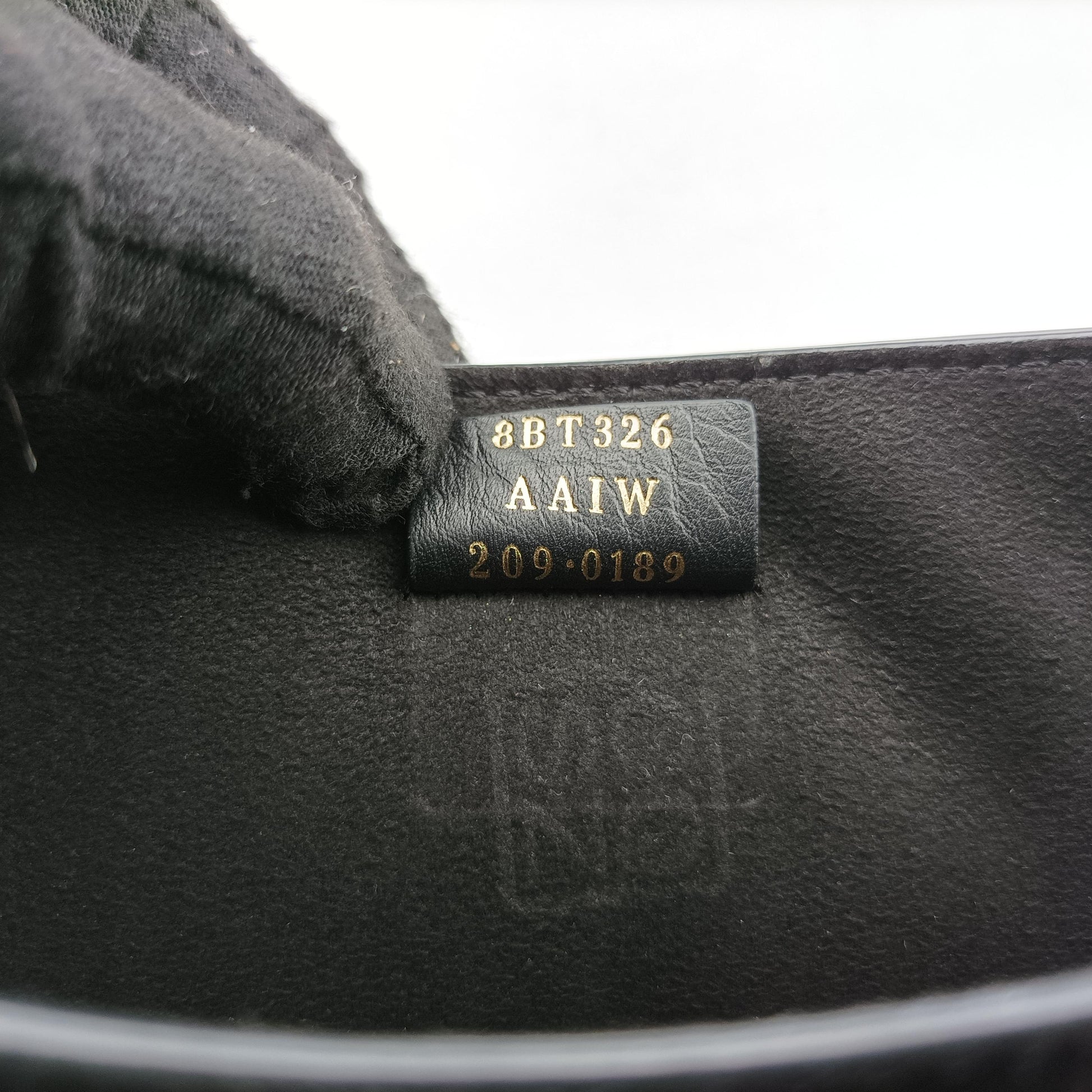 Fab Black Leather 8BT326 8BT326 AA1W 209.0189ファブ ブラック レザー 8BT326 8BT326 AA1W 209.0189