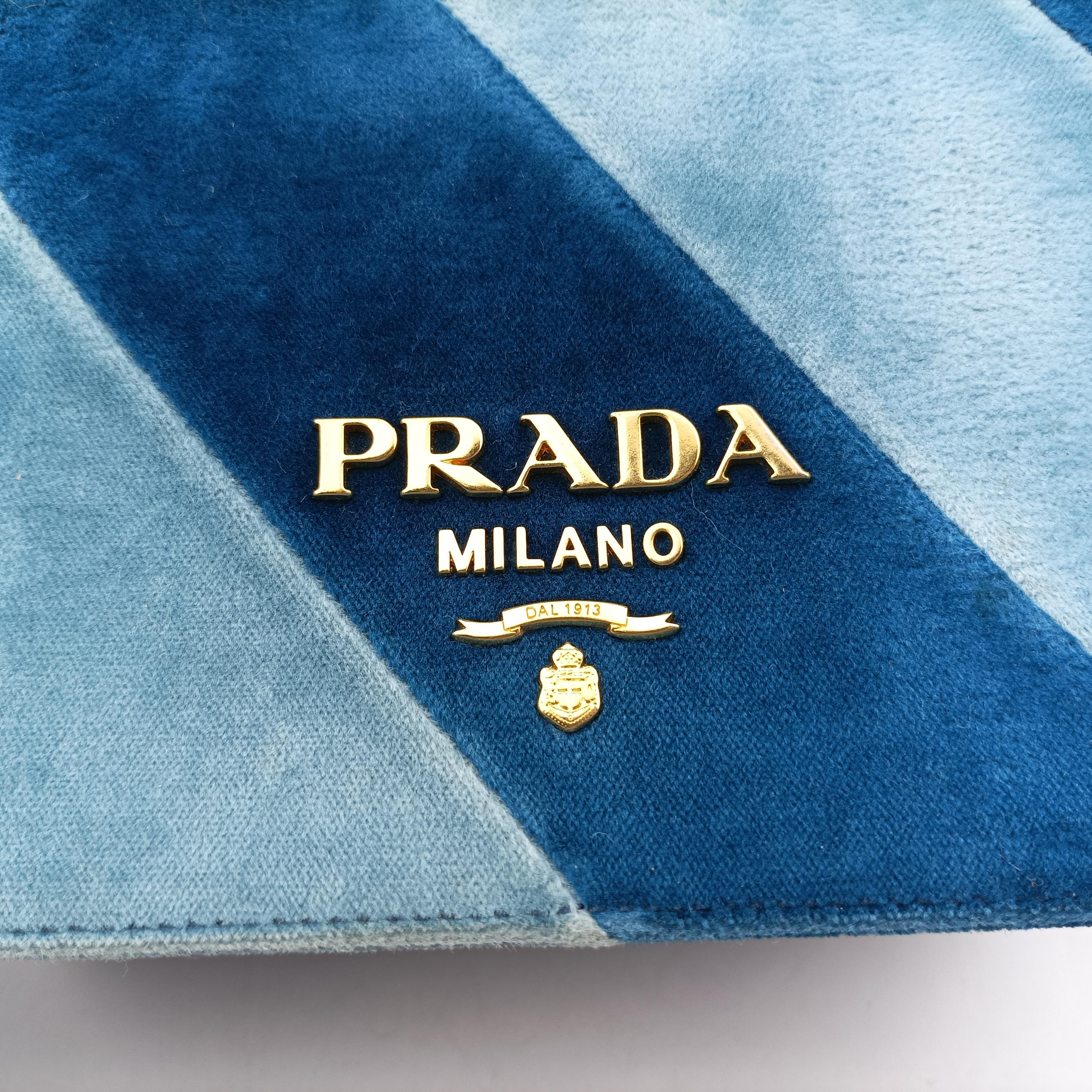 Cahier Blue x light blue velour 110 Aカイエ ブルー×ライトブルー ベロア 110 A