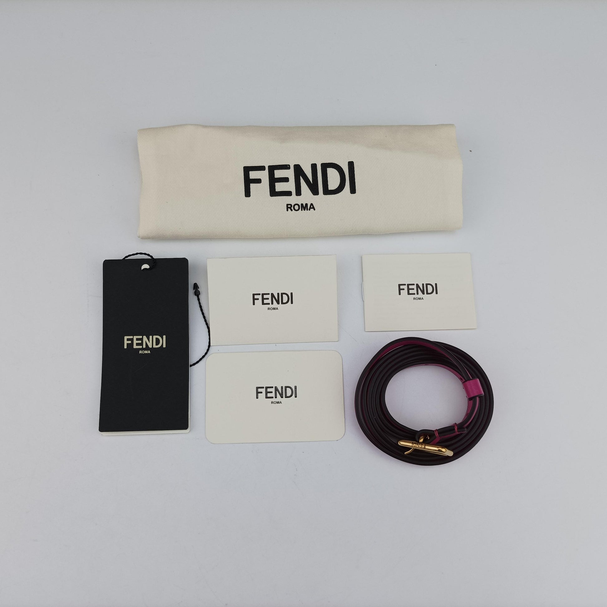 C'mon Small Rose Leather 7AS219 7AS219 AQ0L 249.0189カモン スモール ローズ レッド レザー 7AS219 7AS219 AQ0L 249.0189