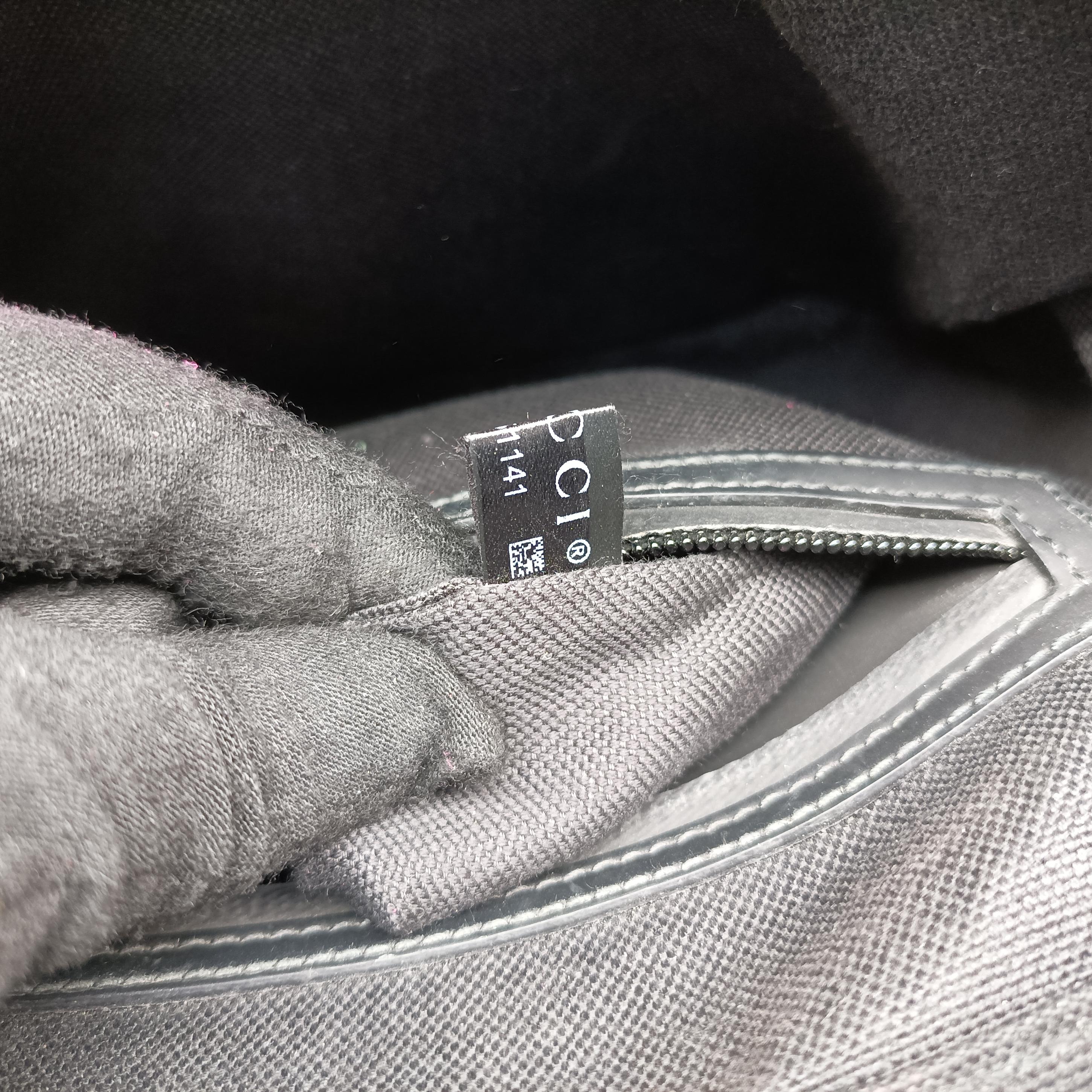 Rubber Effect Black Leather 775097 I042051141ラバーエフェクト ブラック レザー 775097 I042051141