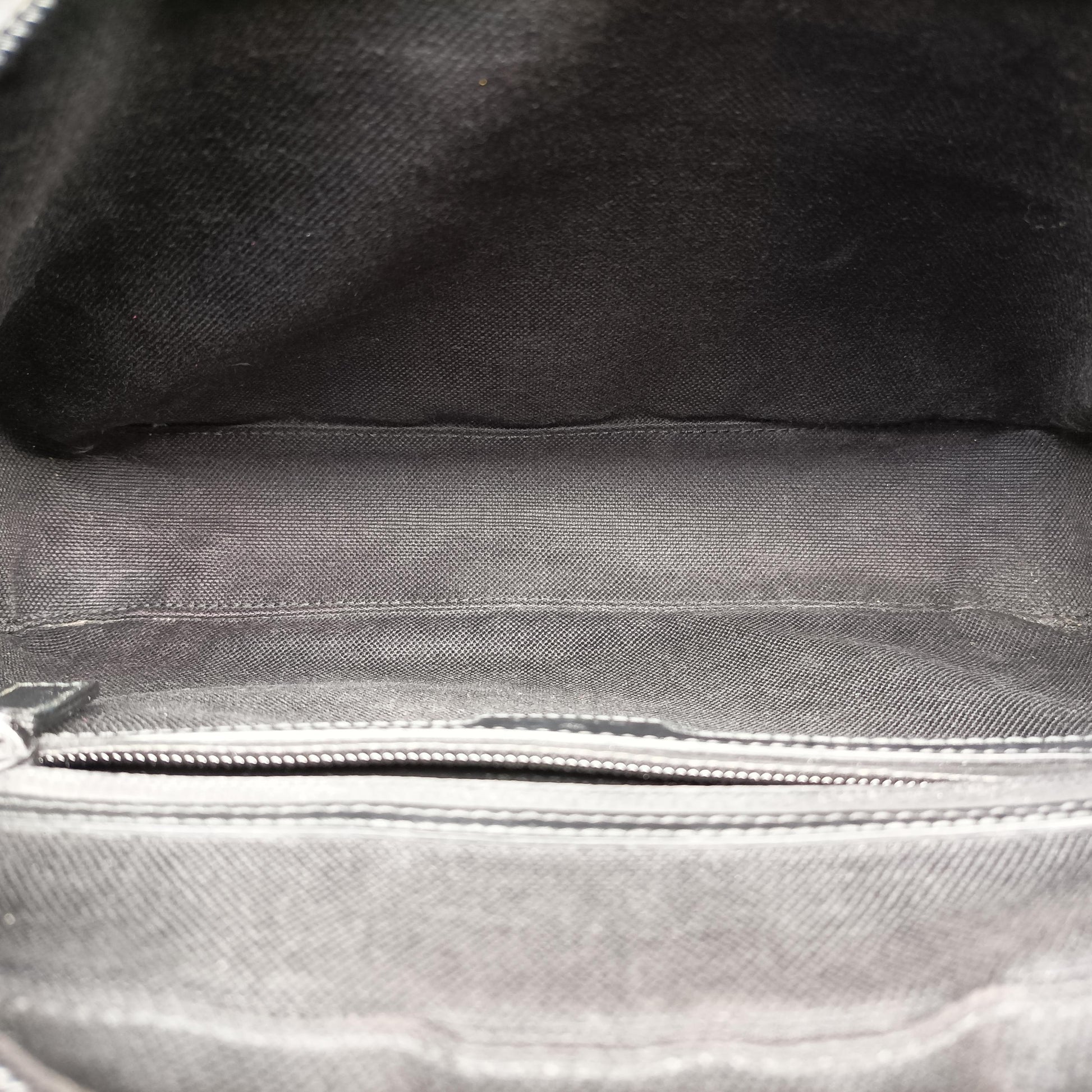 Rubber Effect Black Leather 775097 I042051141ラバーエフェクト ブラック レザー 775097 I042051141