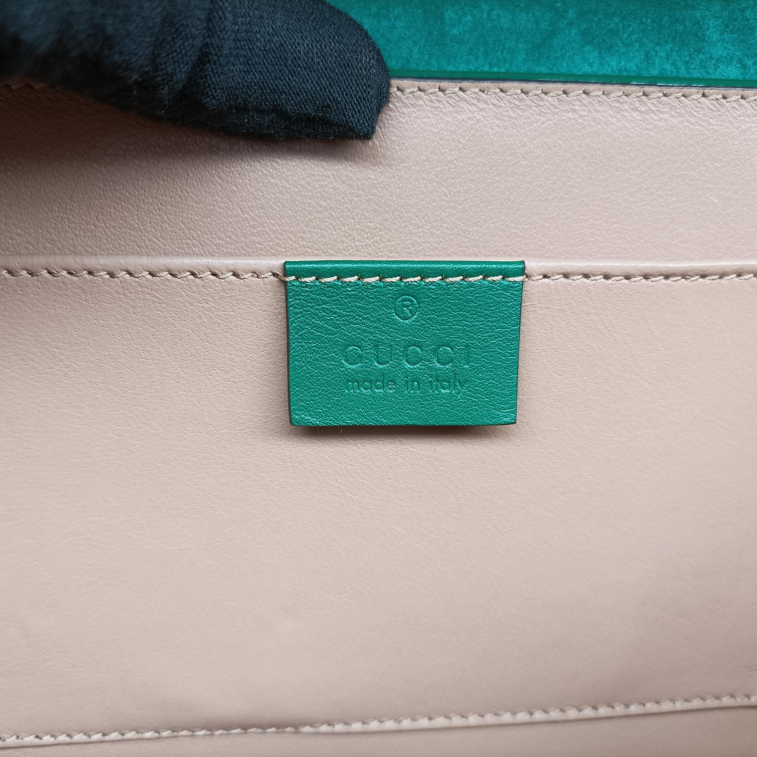 Sylvie Green Patent 589479 H030353692シルヴィ グリーン パテント 589479 H030353692