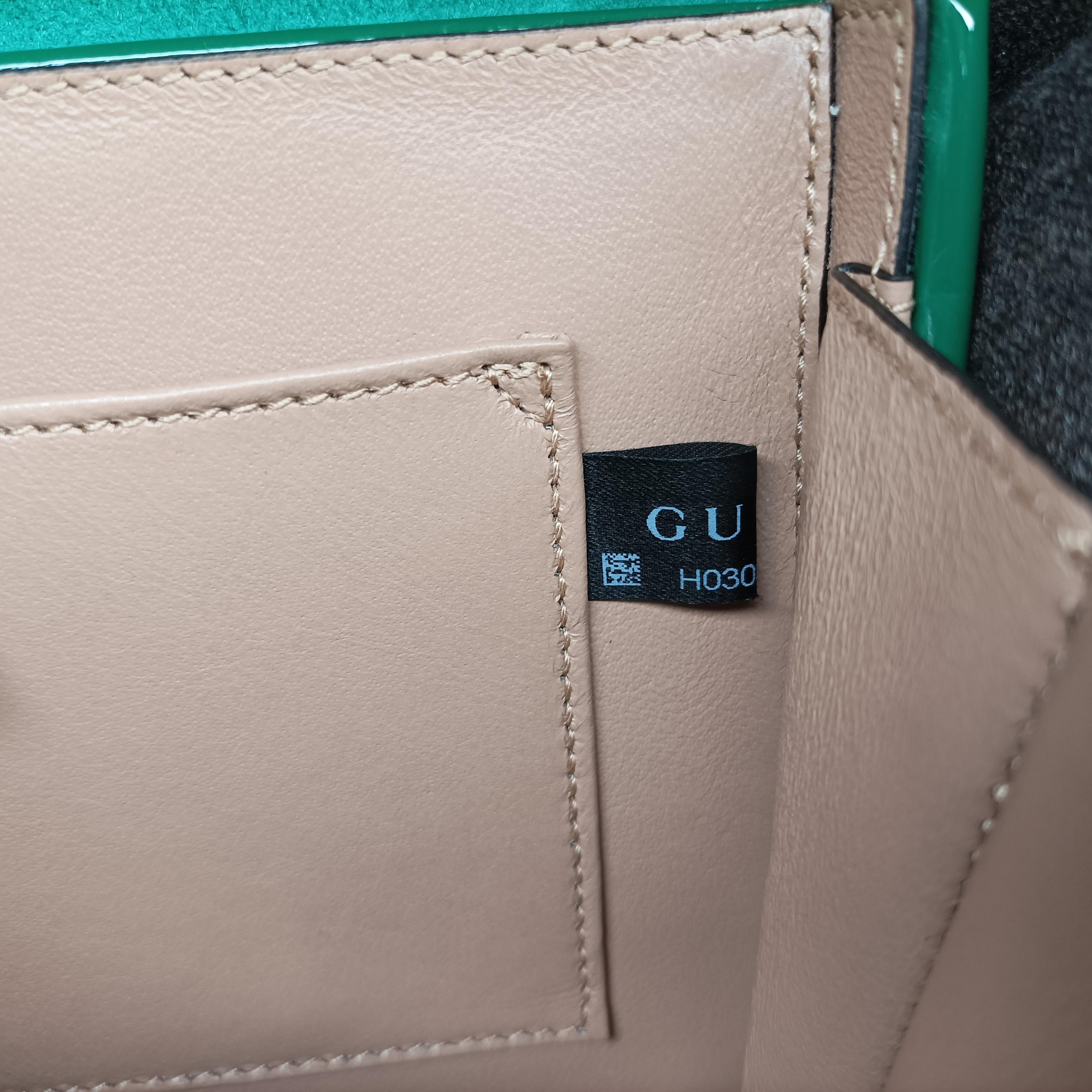 Sylvie Green Patent 589479 H030353692シルヴィ グリーン パテント 589479 H030353692