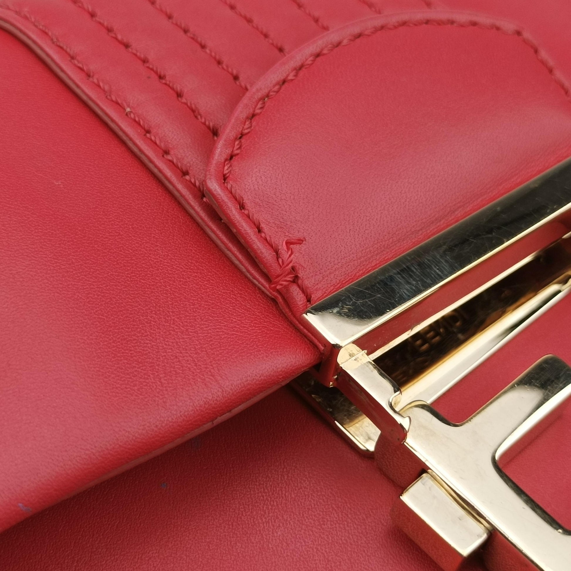 Baguette Chain Flap Red Leather 8BT139 8BT139-A09 128-2566マンマバケット レッド レザー 8BT139 8BT139-A09 128-2566