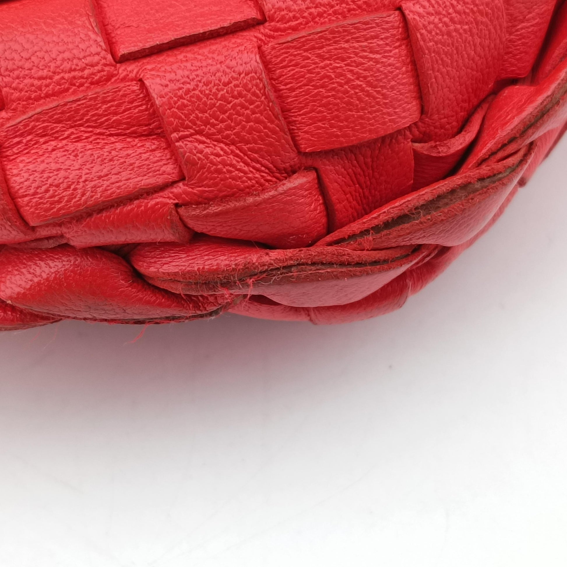 Intrecciato Red lambskin B00012586Nイントレチャート レッド ラムスキン B00012586N