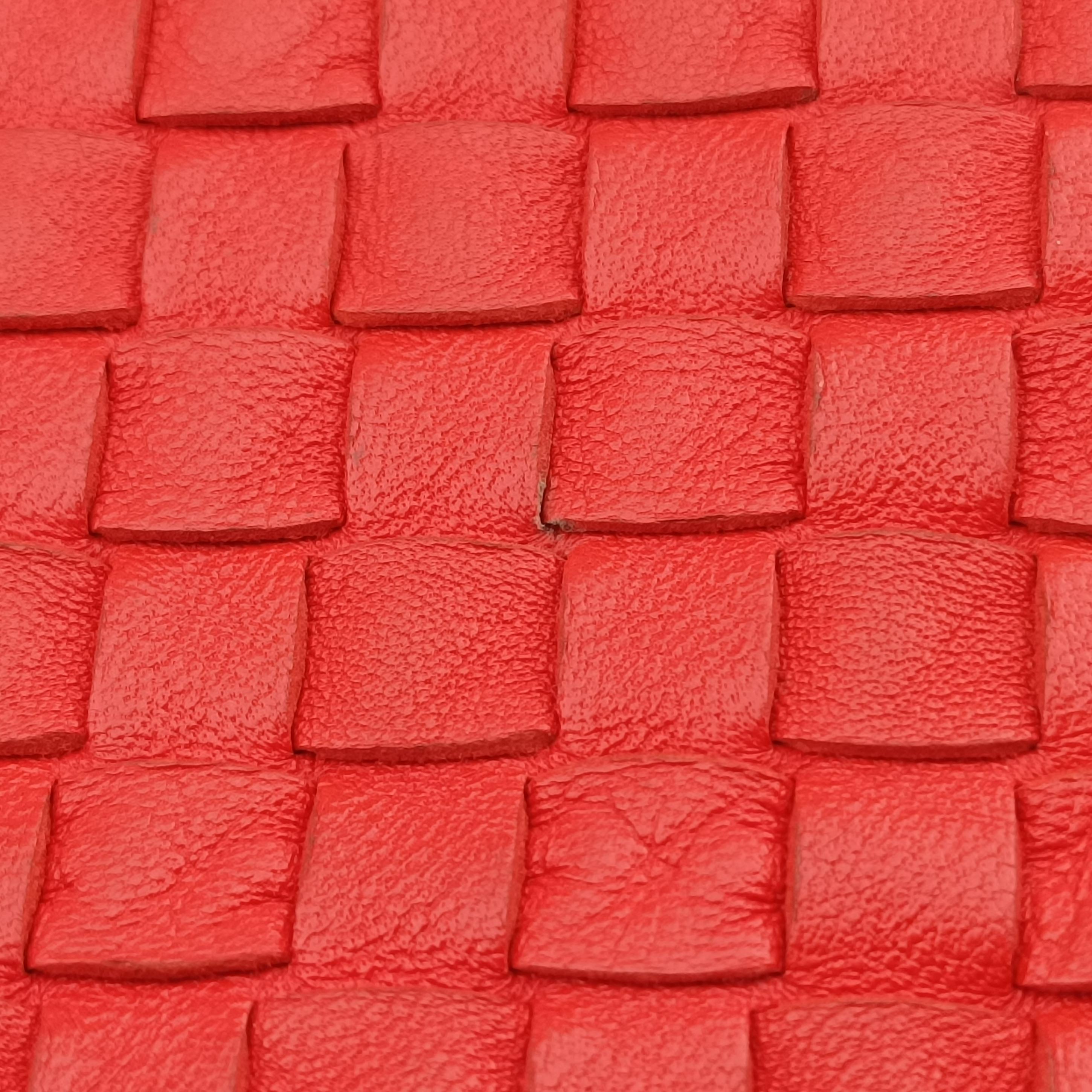 Intrecciato Red lambskin B00012586Nイントレチャート レッド ラムスキン B00012586N