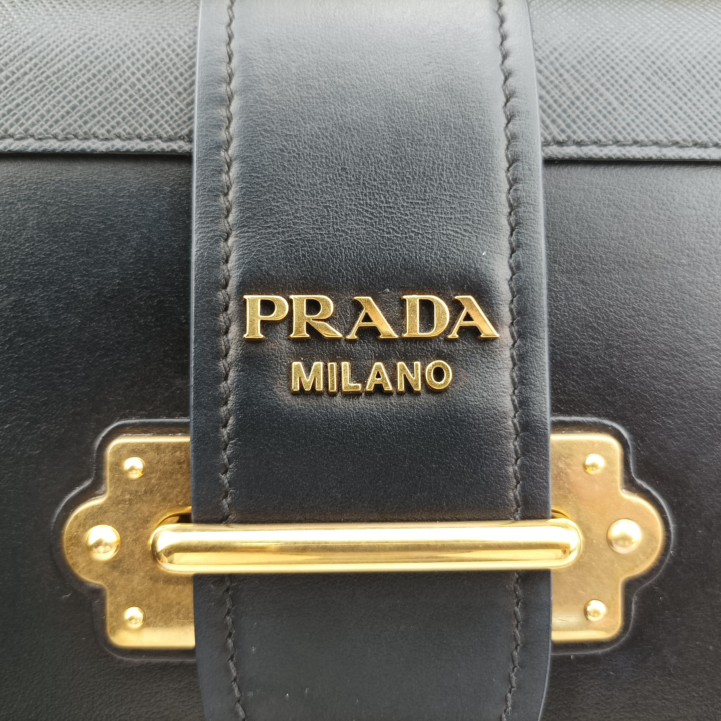 Cahier Black Leather 1BD045 25カイエ ブラック レザー 1BD045 25