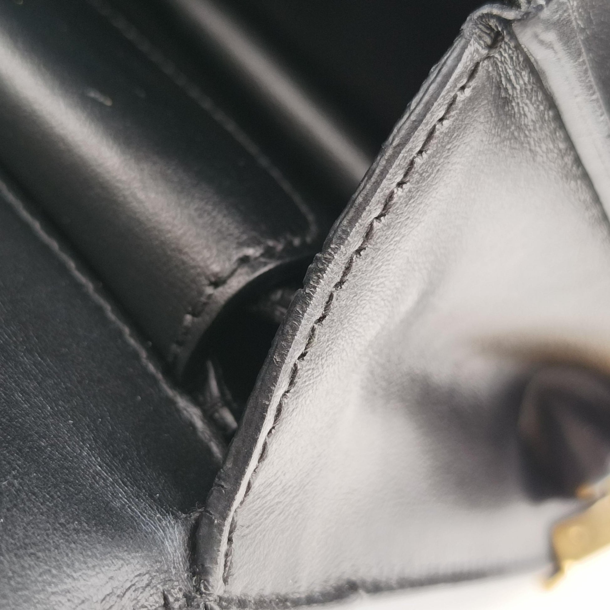 Cahier Black Leather 1BD045 25カイエ ブラック レザー 1BD045 25