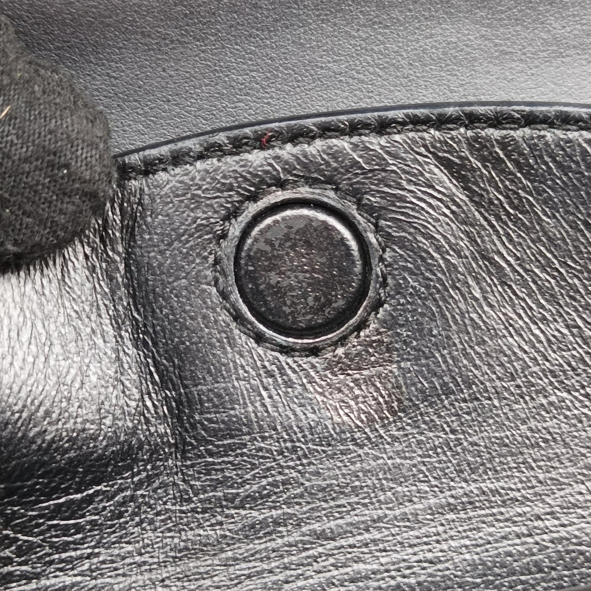 Cahier Black Leather 1BD045 25カイエ ブラック レザー 1BD045 25