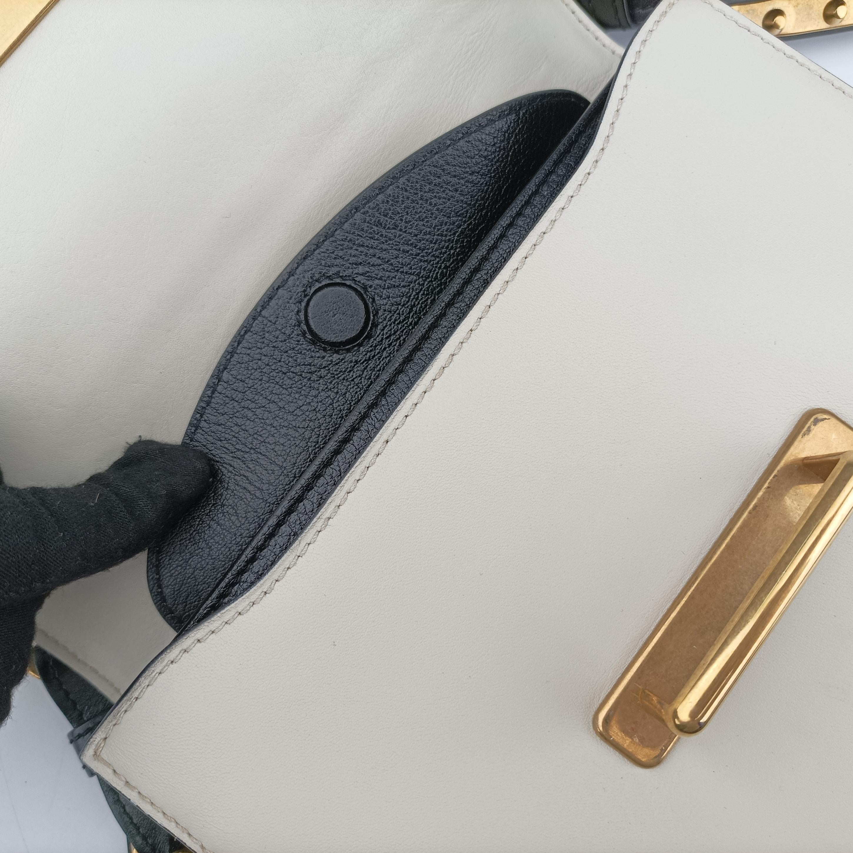 Cahier Black×white Leather×SAFFIANO Leather 1BD045 25カイエ ブラック×ホワイト レザー×サフィアーノレザー 1BD045 25