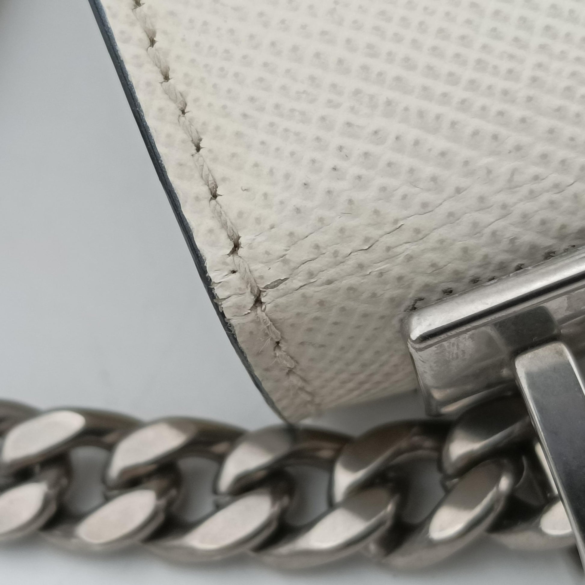 Monochrome Robot White SAFFIANO Leather 1BD127 7/Dモノクローム ロボット ホワイト サフィアーノレザー 1BD127 7/D