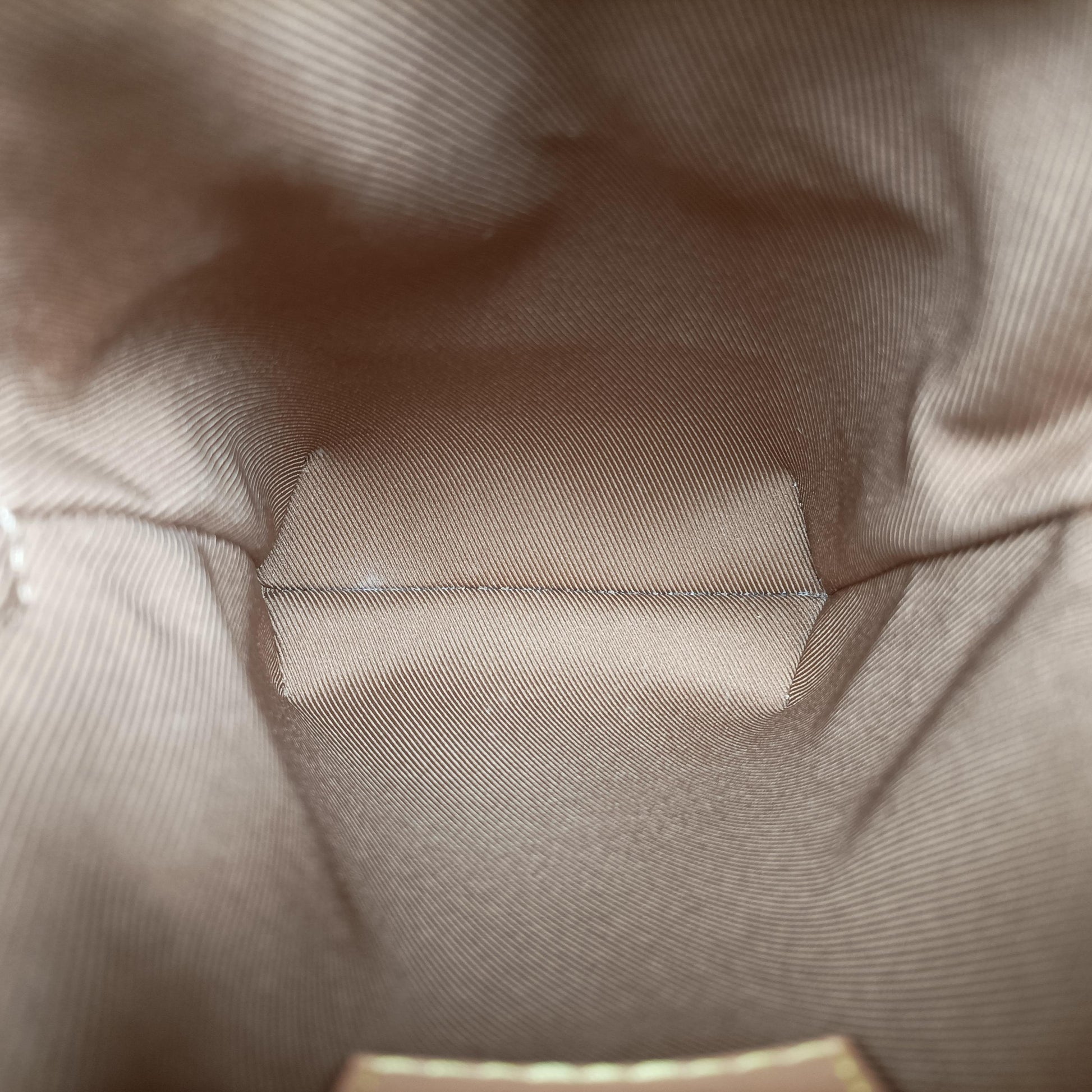 Utility Phone Sleeve Brown Monogram Canvas M80746 IC Chipユーティリティ モノグラム/ブラウン系 モノグラムキャンバス M80746 ICチップ