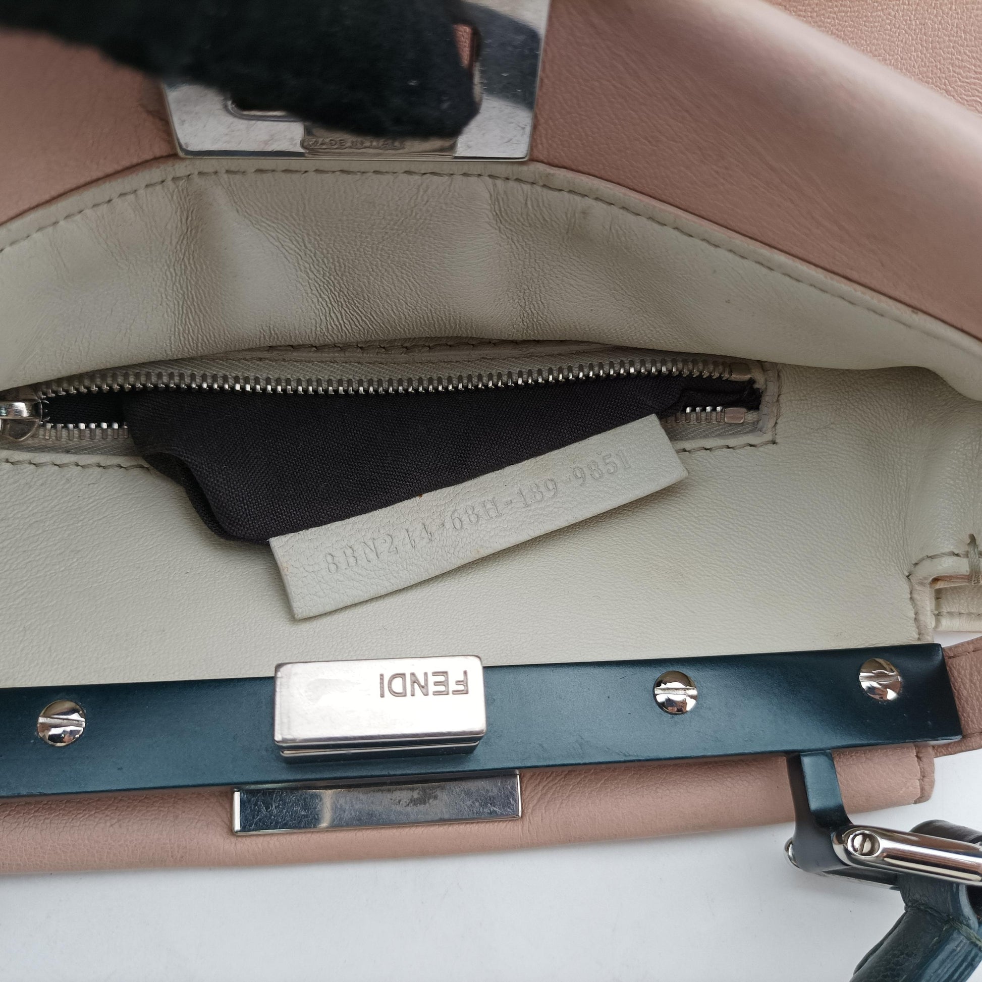 PEEKABOO mini Pink Leather 8BN244 8BN244-68H-189-9851ピーカブー ミニ ピンク レザー 8BN244 8BN244-68H-189-9851