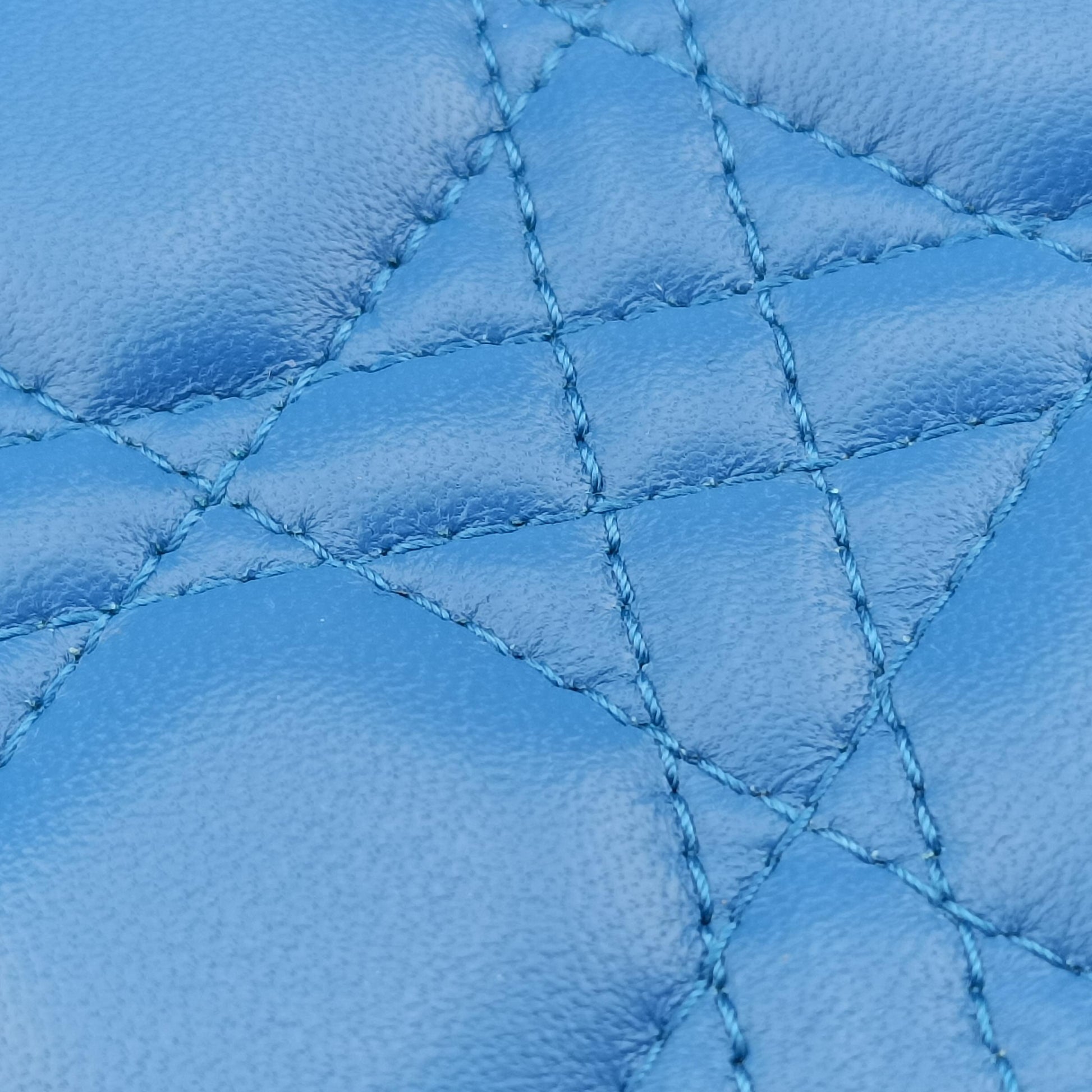 Lady Dior Blue lambskin 16-BO-0154レディディオール ブルー ラムスキン 16-BO-0154