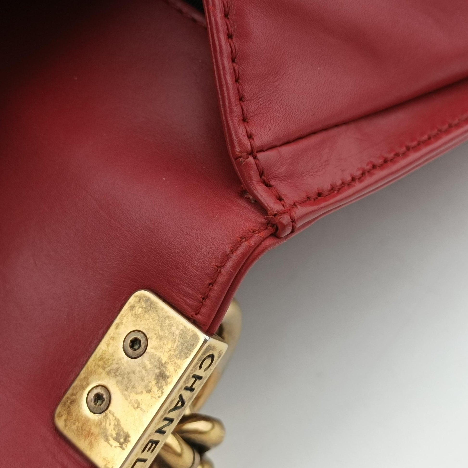 BOY CHANEL Red Leather A66711 15641994ボーイシャネル レッド レザー A66711 15641994