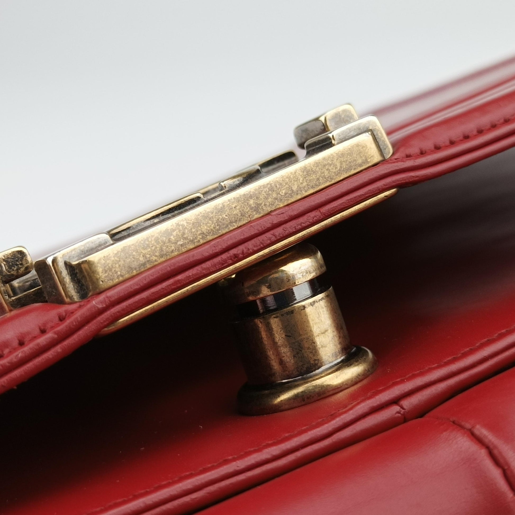 BOY CHANEL Red Leather A66711 15641994ボーイシャネル レッド レザー A66711 15641994