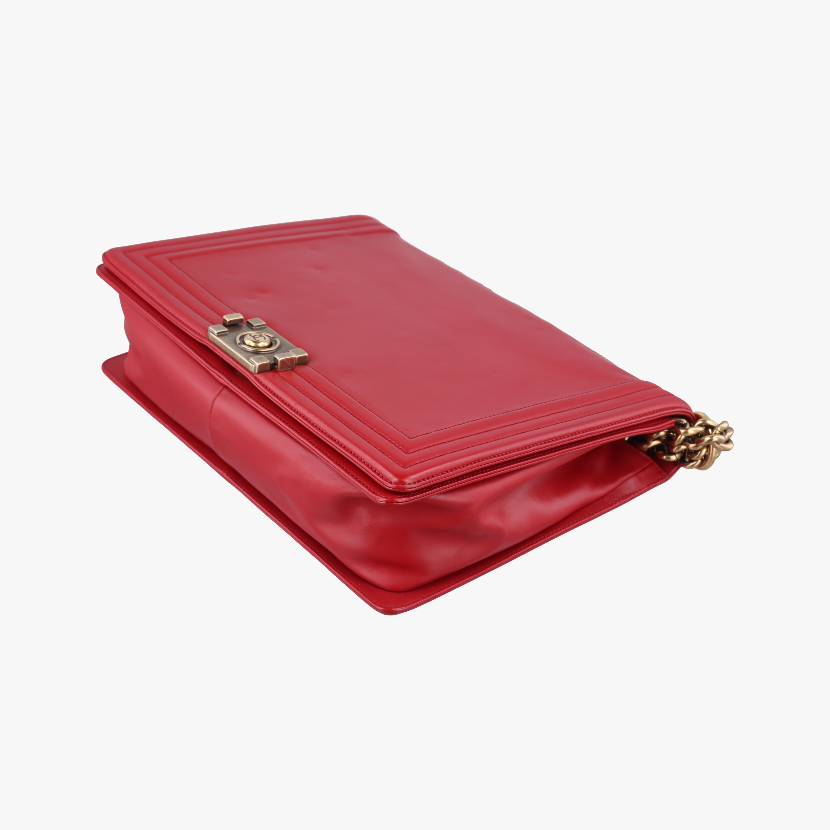 BOY CHANEL Red Leather A66711 15641994ボーイシャネル レッド レザー A66711 15641994