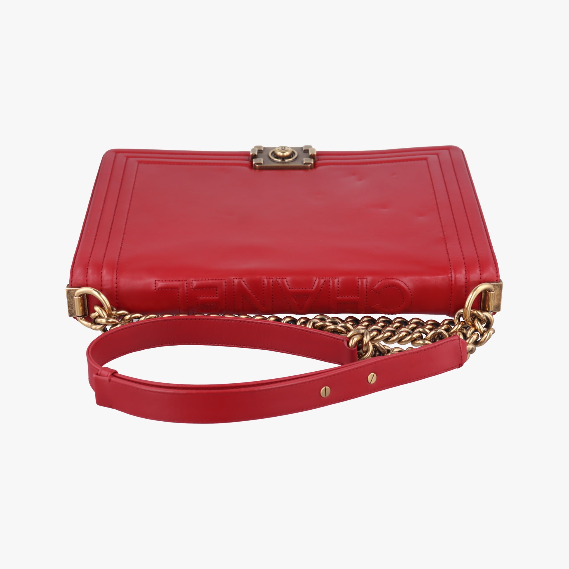 BOY CHANEL Red Leather A66711 15641994ボーイシャネル レッド レザー A66711 15641994