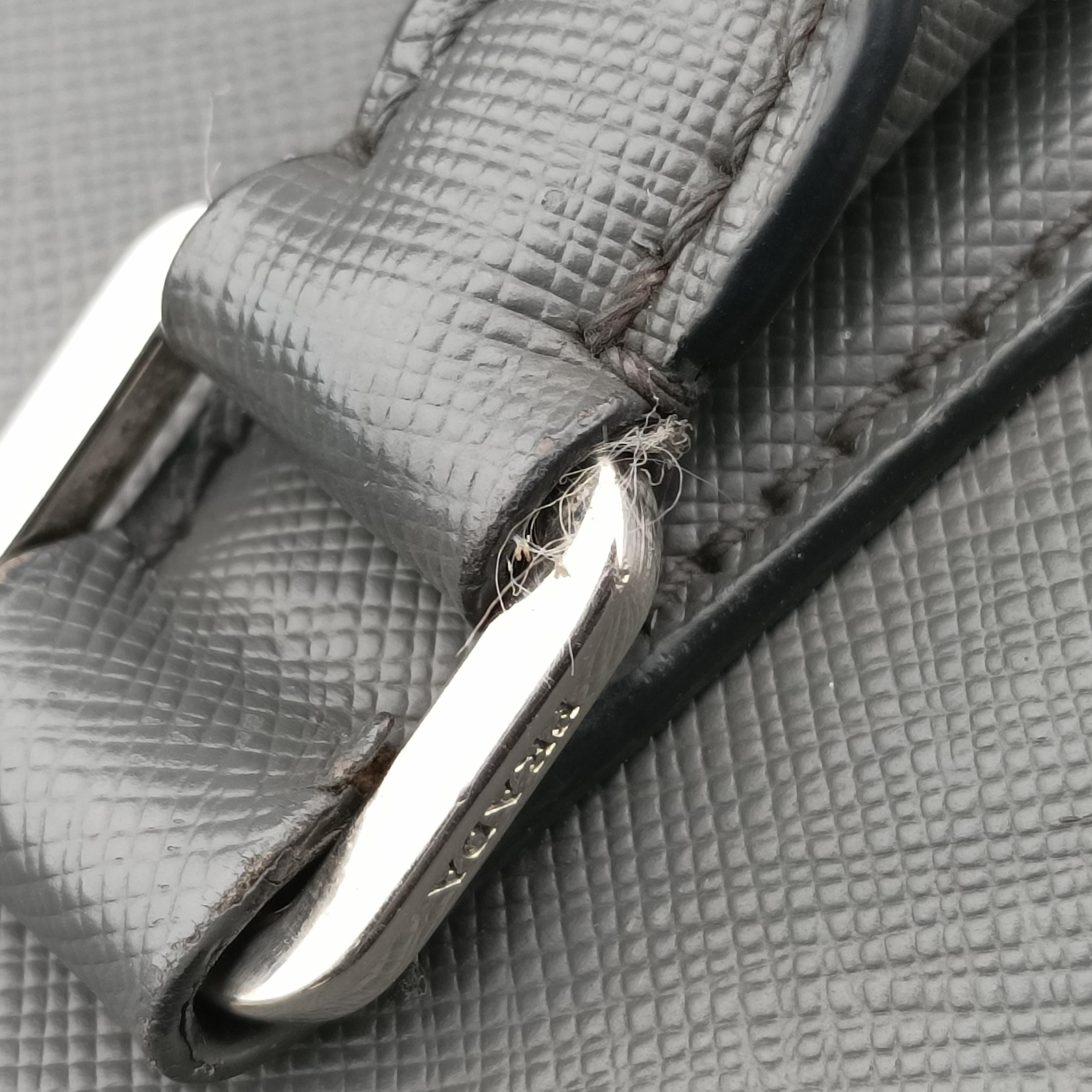 Business Briefcase Grey SAFFIANO Leather 2VE011 208ビジネス ブリーフケース グレー サフィアーノレザー 2VE011 208