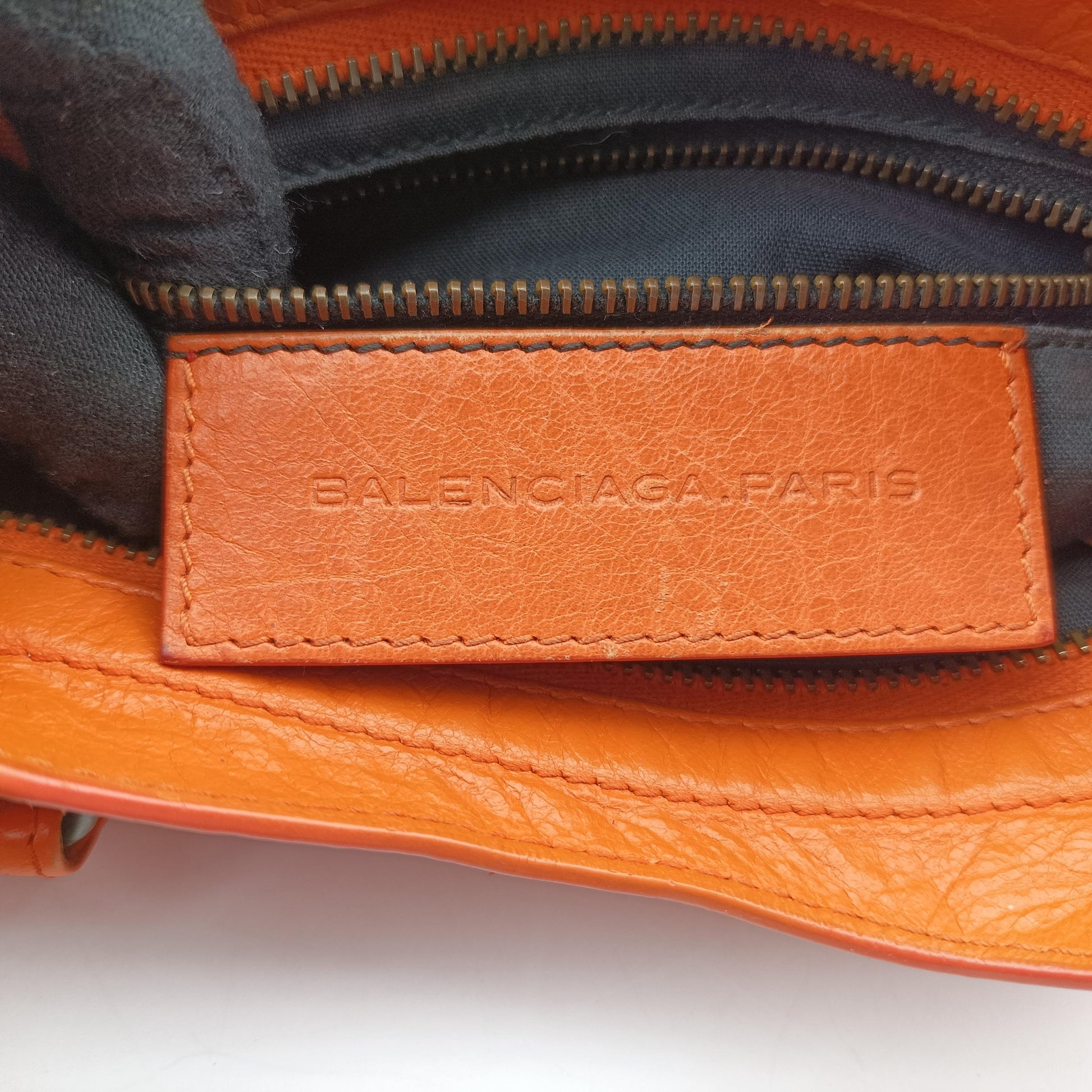 Giant City Orange lambskin 300295 7510 J.1669ジャイアントシティ オレンジ ラムスキン 300295 7510 J.1669