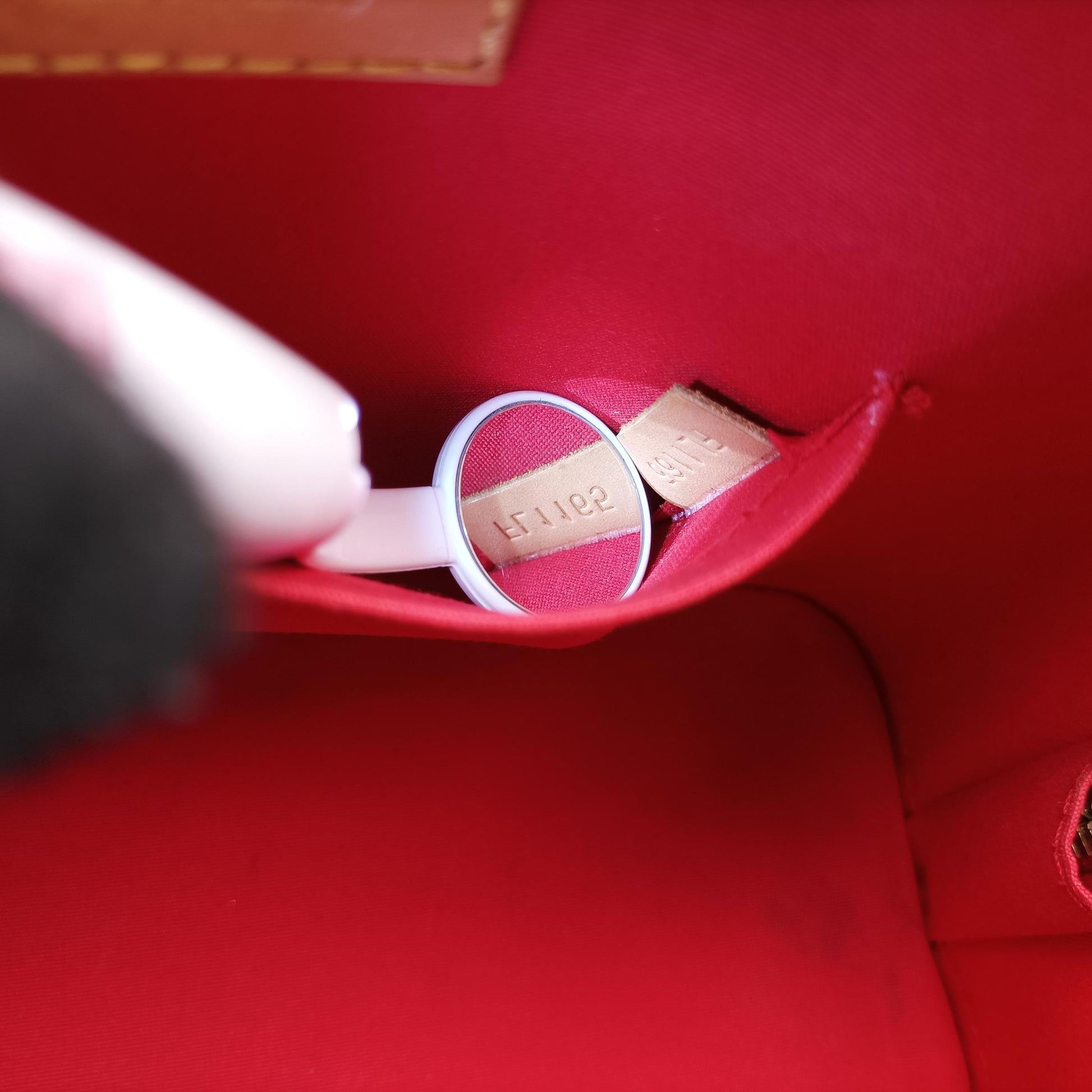 Alma BB CERISE Vernis M90174 FL1165アルマBB スリーズ ヴェルニ M90174 FL1165