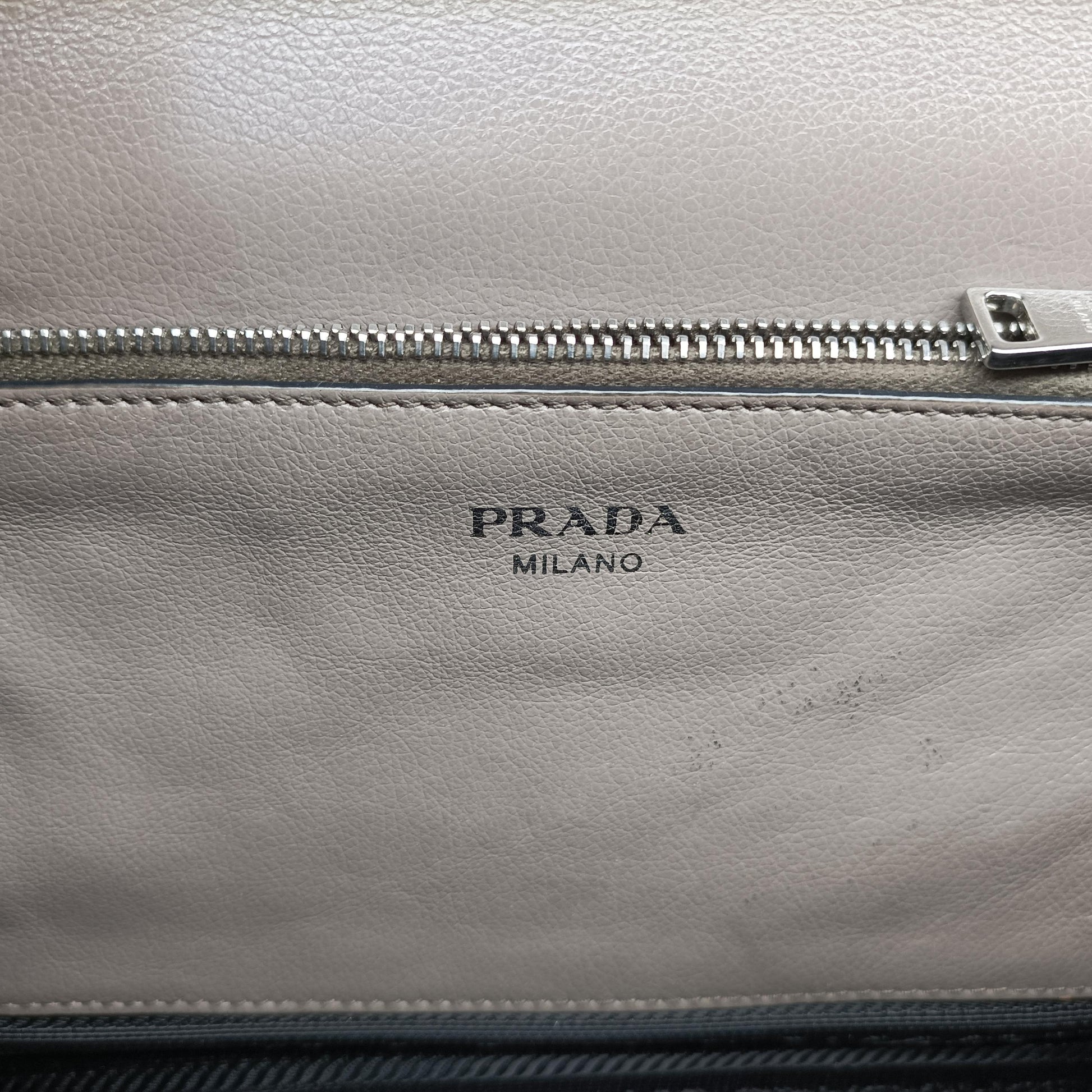 Argilla Glace Studded Top Handle Grey Leather 203アルジラグラッセカルフレザースタッドトップハンドル グレー レザー 203