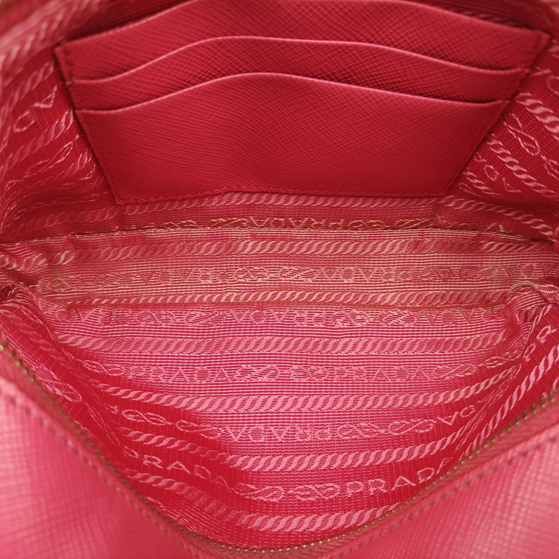 Double Zip pink SAFFIANO Leather 1NF002 7/Tダブルジップ ピンク サフィアーノレザー 1NF002 7/T