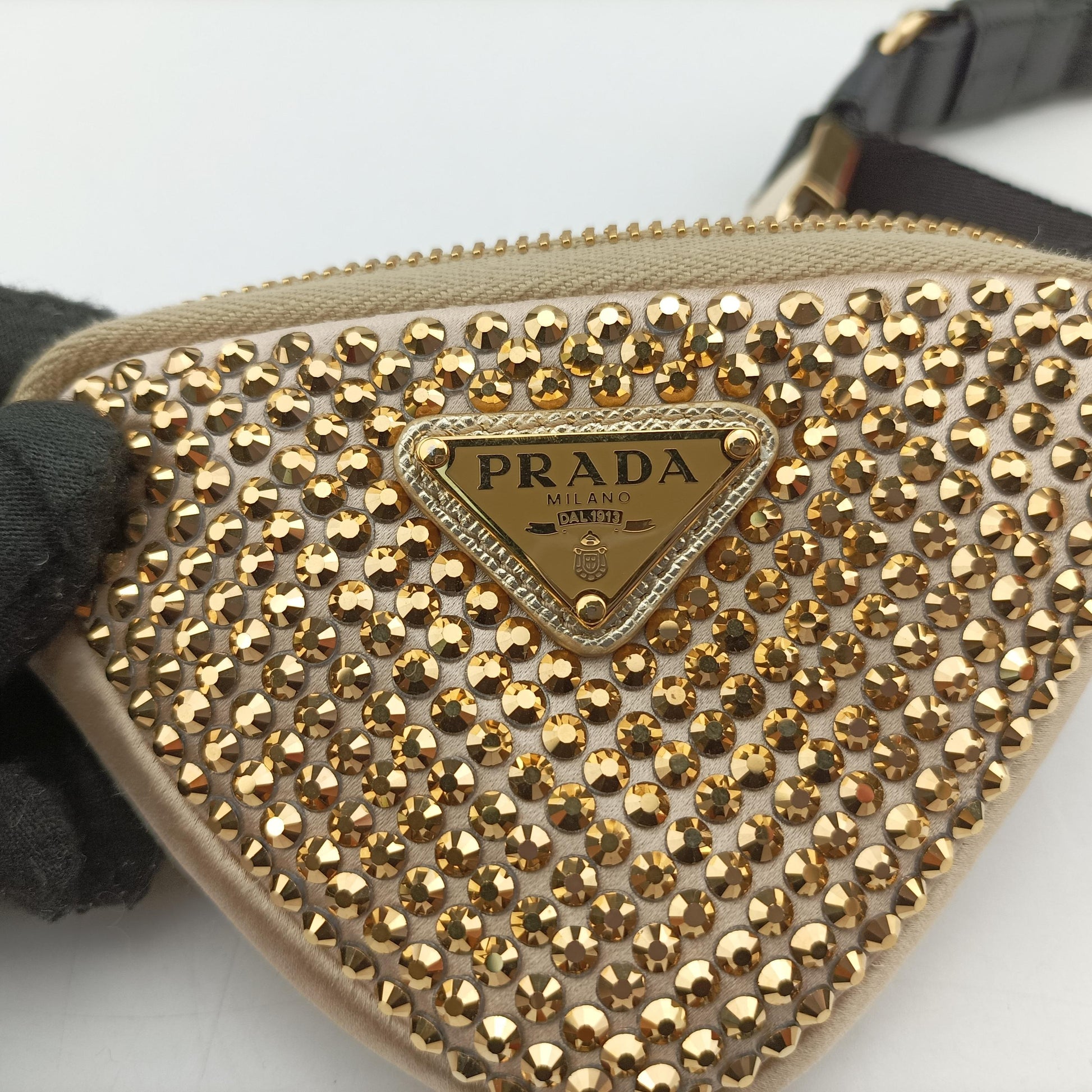 Triangle Crystal Golden Silk 1NR015 トライアングル ゴールド シルク 1NR015 