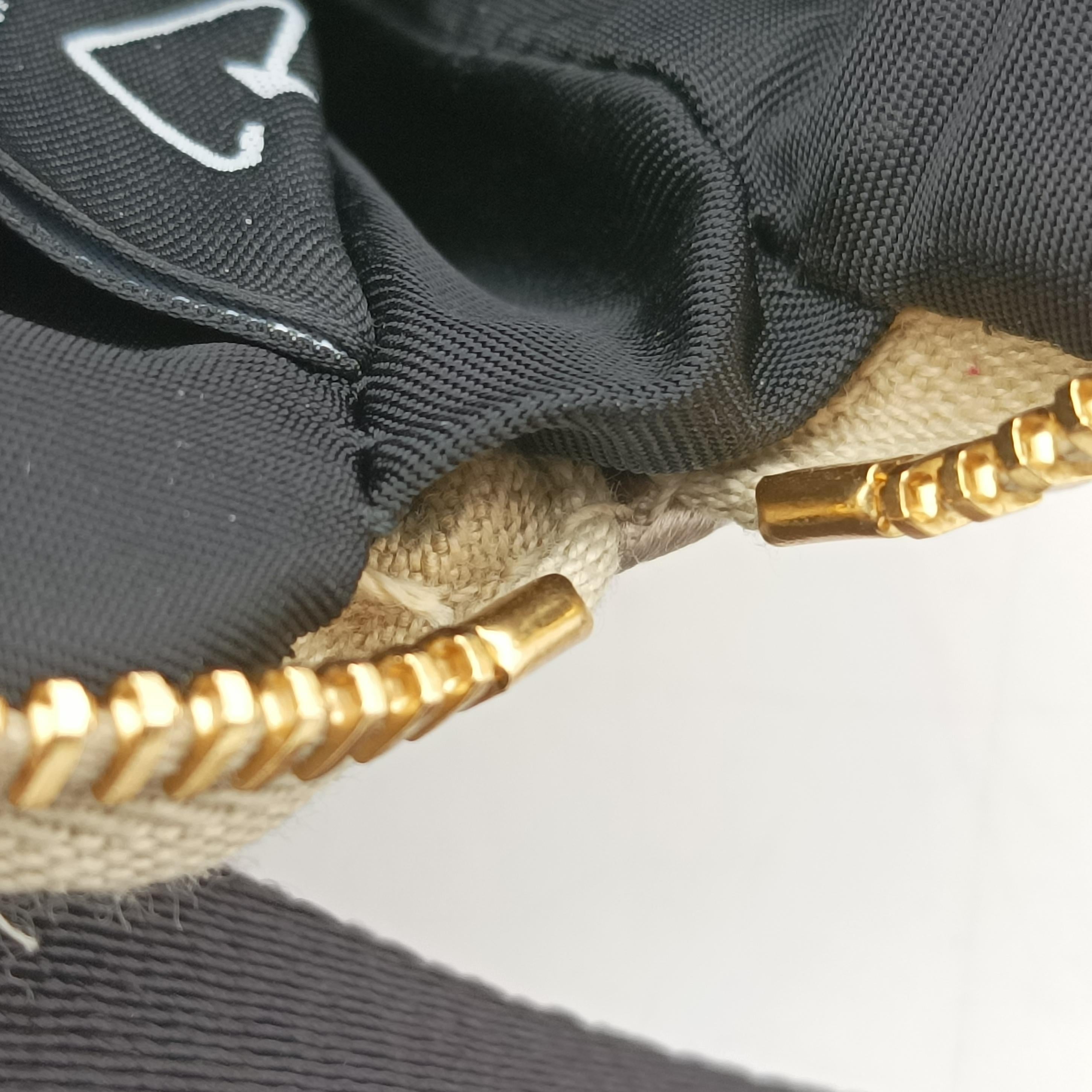 Triangle Crystal Golden Silk 1NR015 トライアングル ゴールド シルク 1NR015 