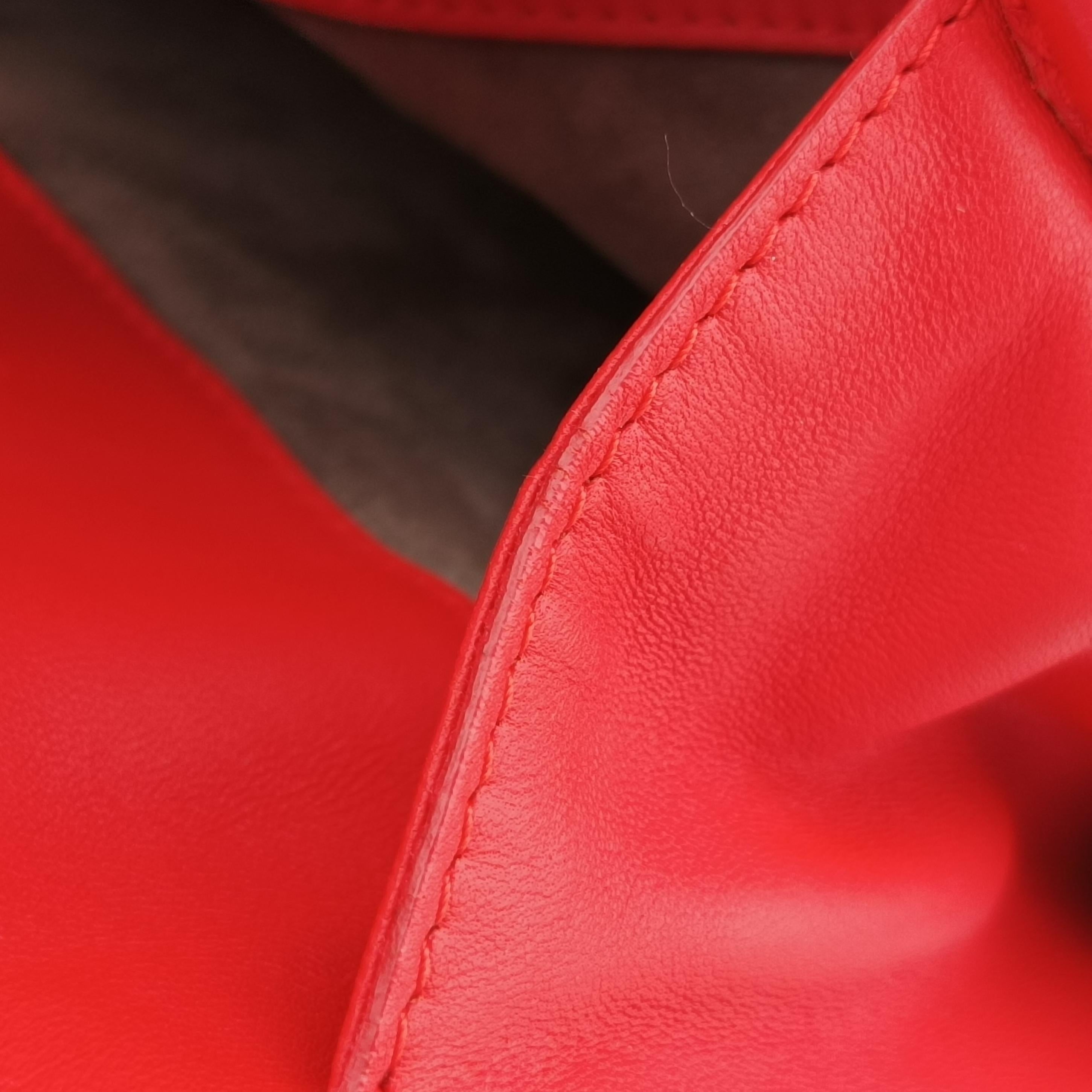 Intrecciato Red lambskin B05326392Wイントレチャート レッド ラムスキン B05326392W