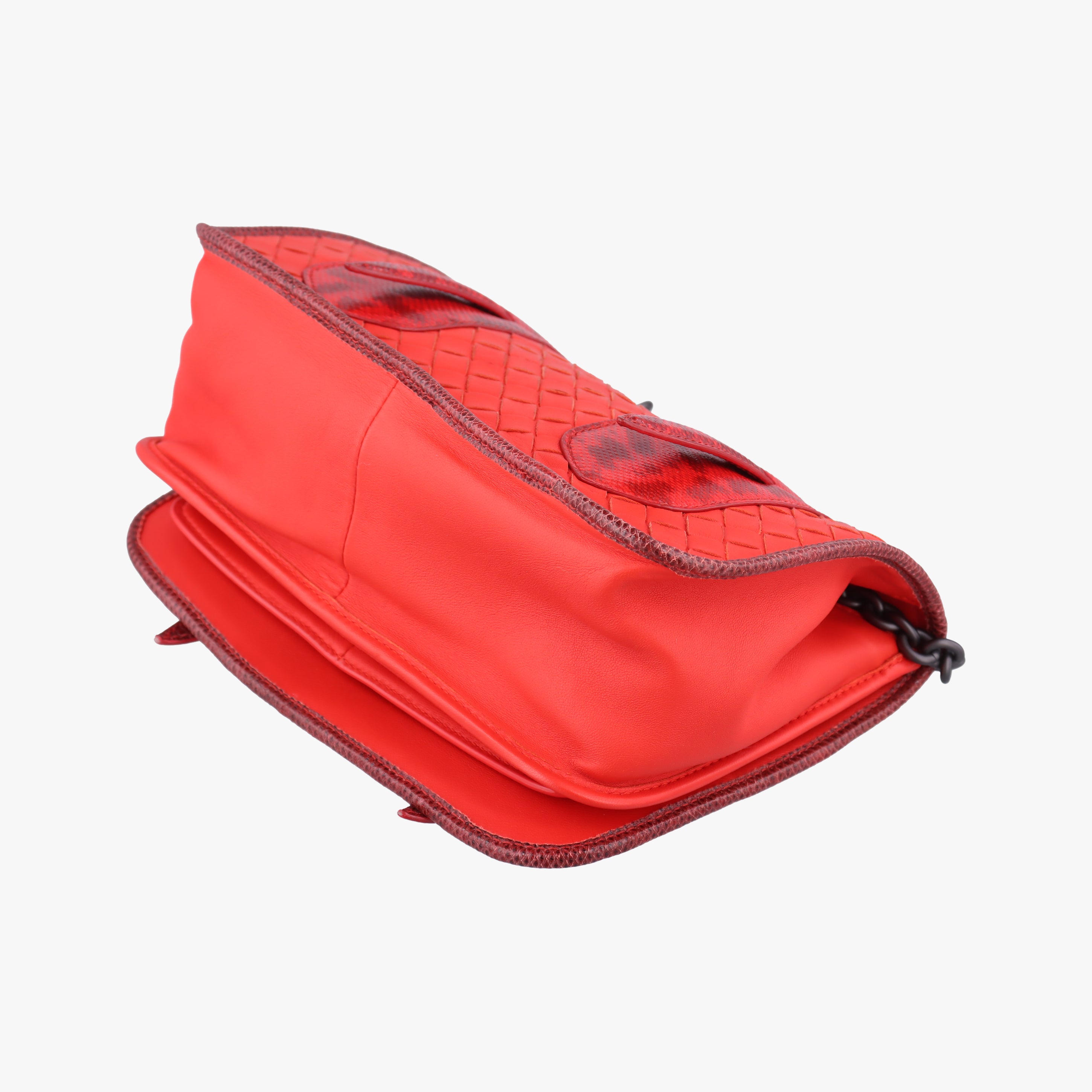 Intrecciato Red lambskin B05326392Wイントレチャート レッド ラムスキン B05326392W