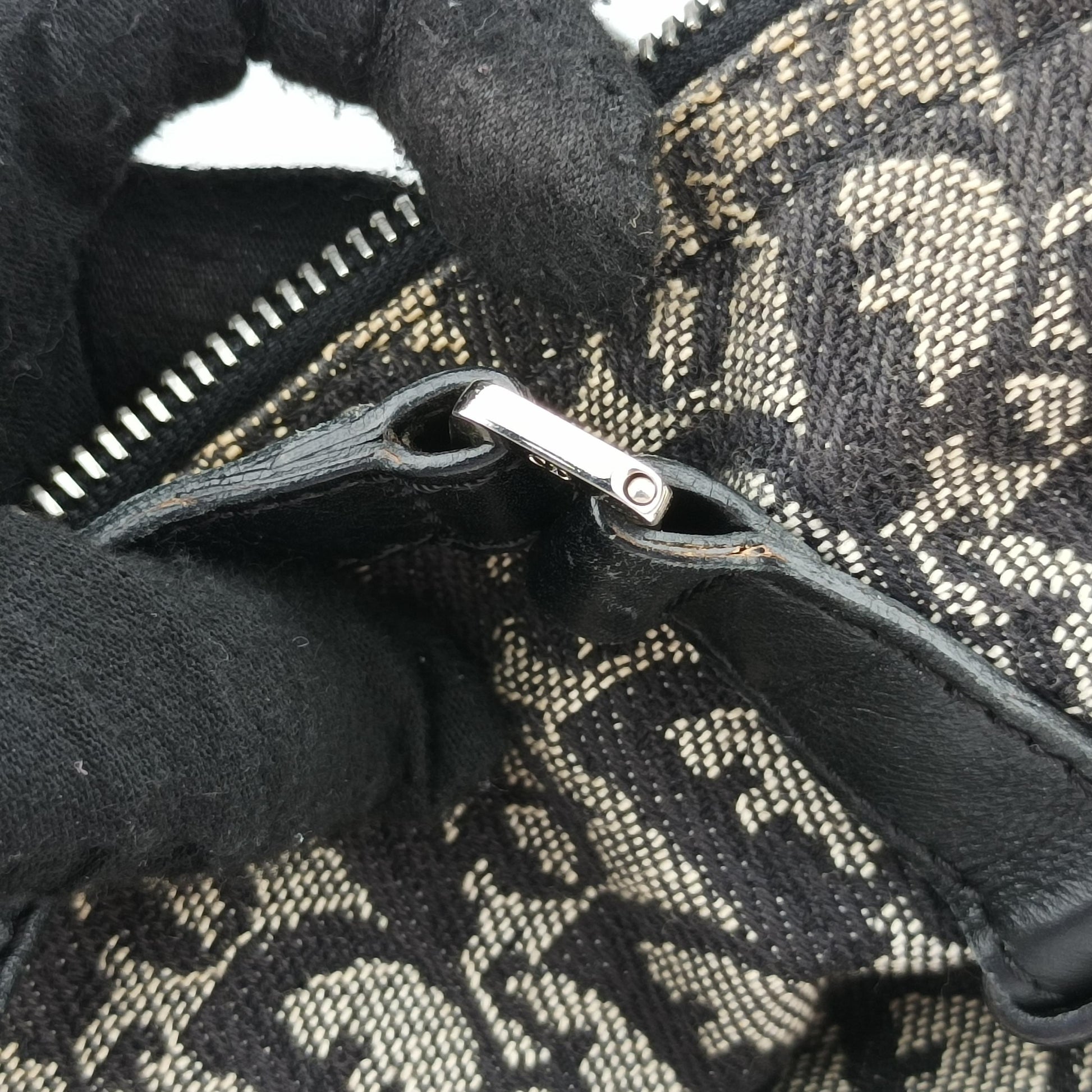 Trotter beige×navy Jacquard BO E 0044トロッター ベージュ×ネイビー ジャガード BO E 0044