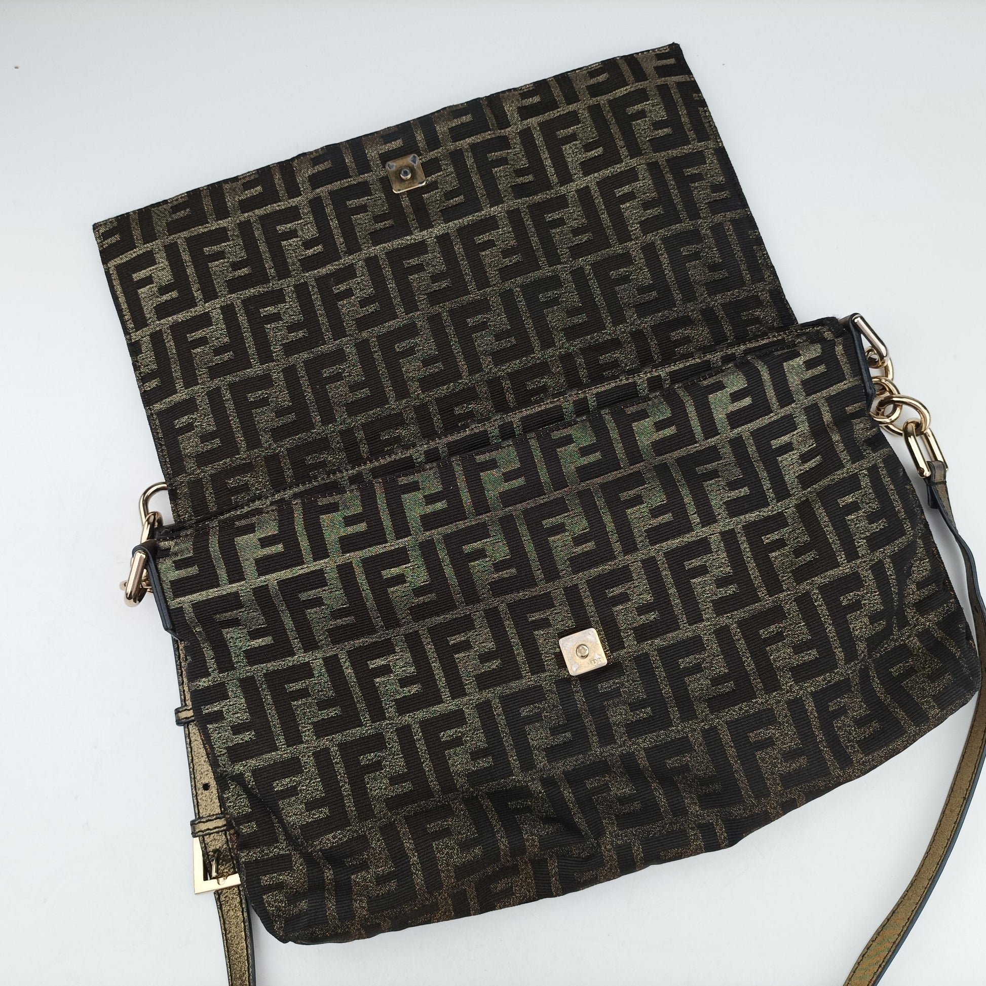 Mia Flap Brown canvas 8BT163 8BT163-B93 129-2516ミア フラップ ブラウン キャンバス 8BT163 8BT163-B93 129-2516