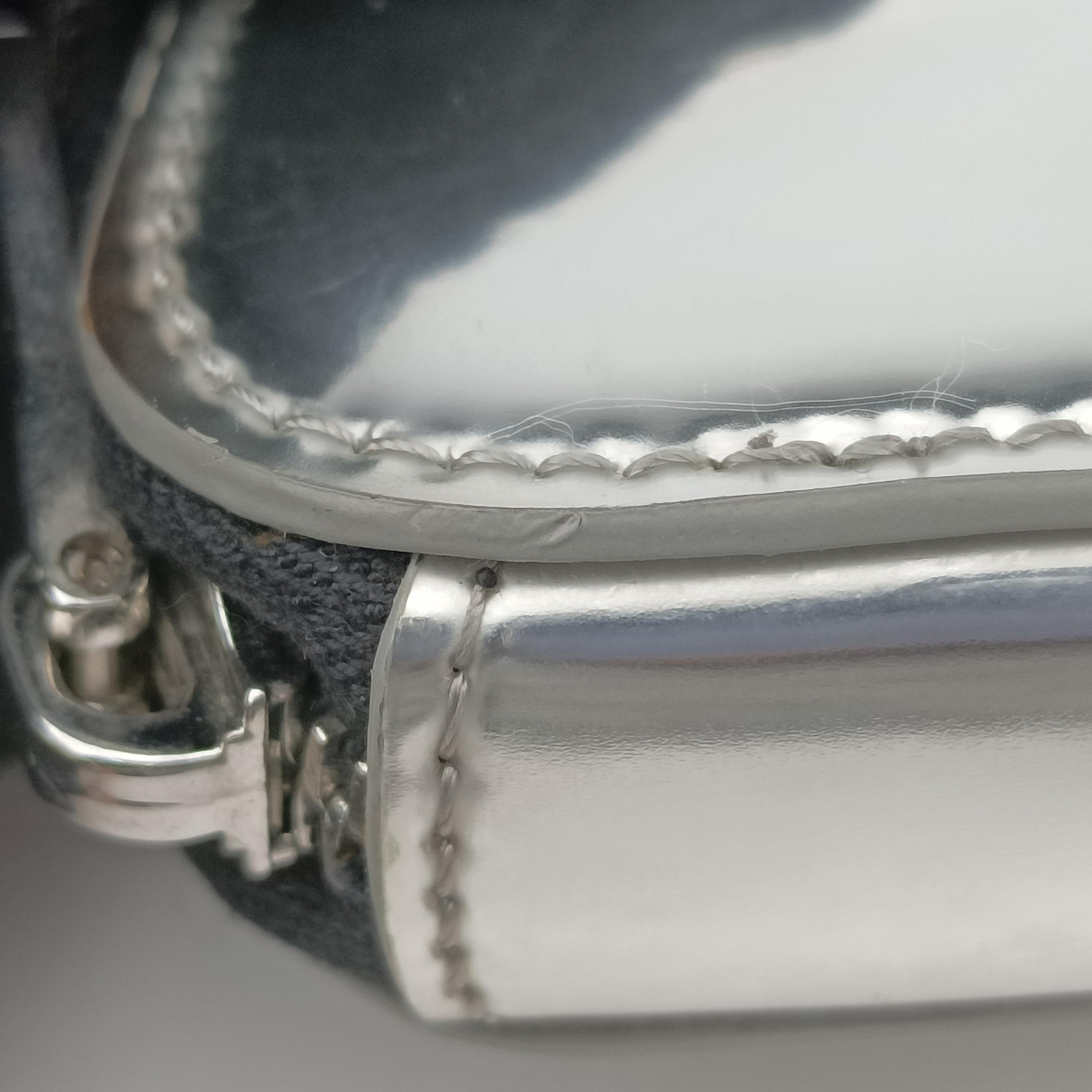 Triangle Logo Silver patent 230-Aトライアングルロゴ シルバー パテント 230-A